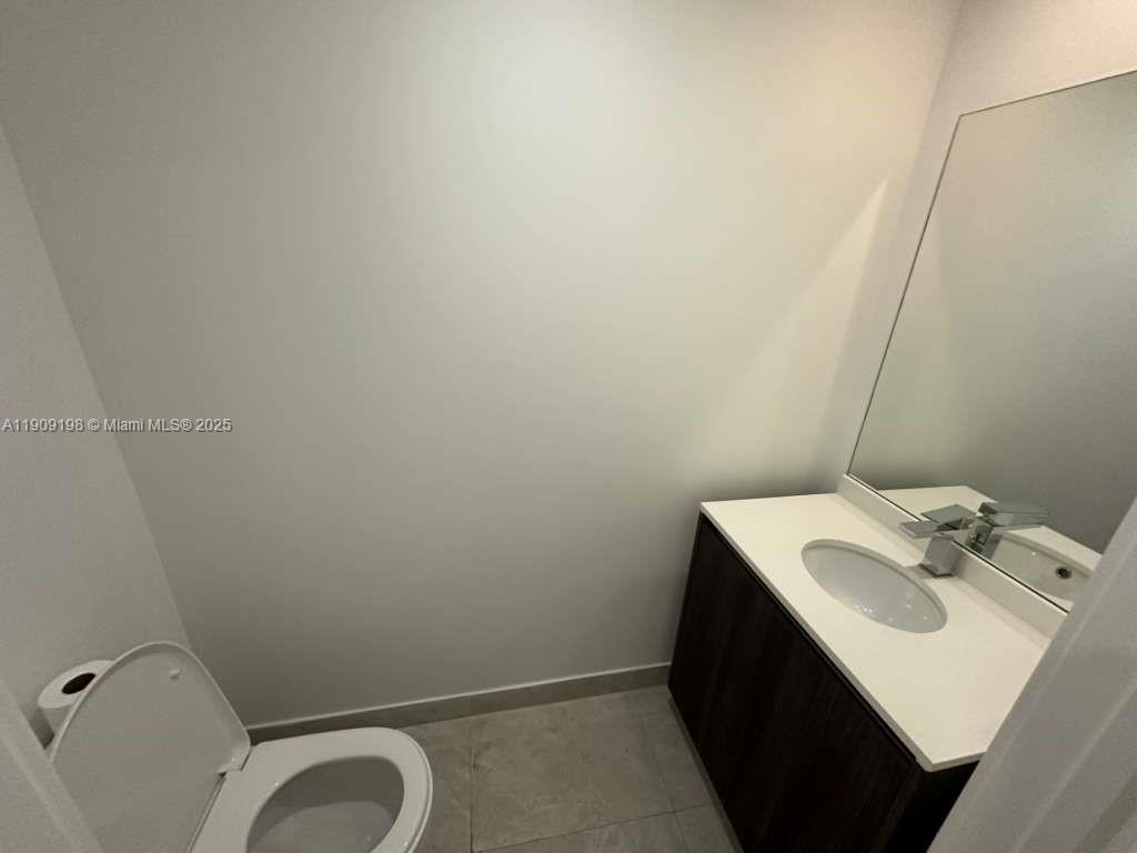 488 NE 18th St #2004, Miami FL 33132