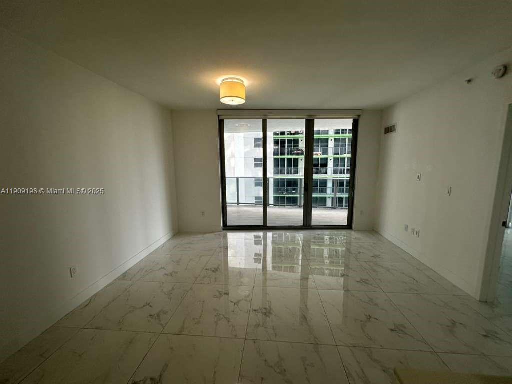 488 NE 18th St #2004, Miami FL 33132