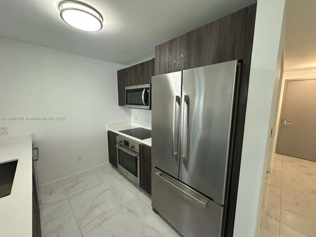 488 NE 18th St #2004, Miami FL 33132