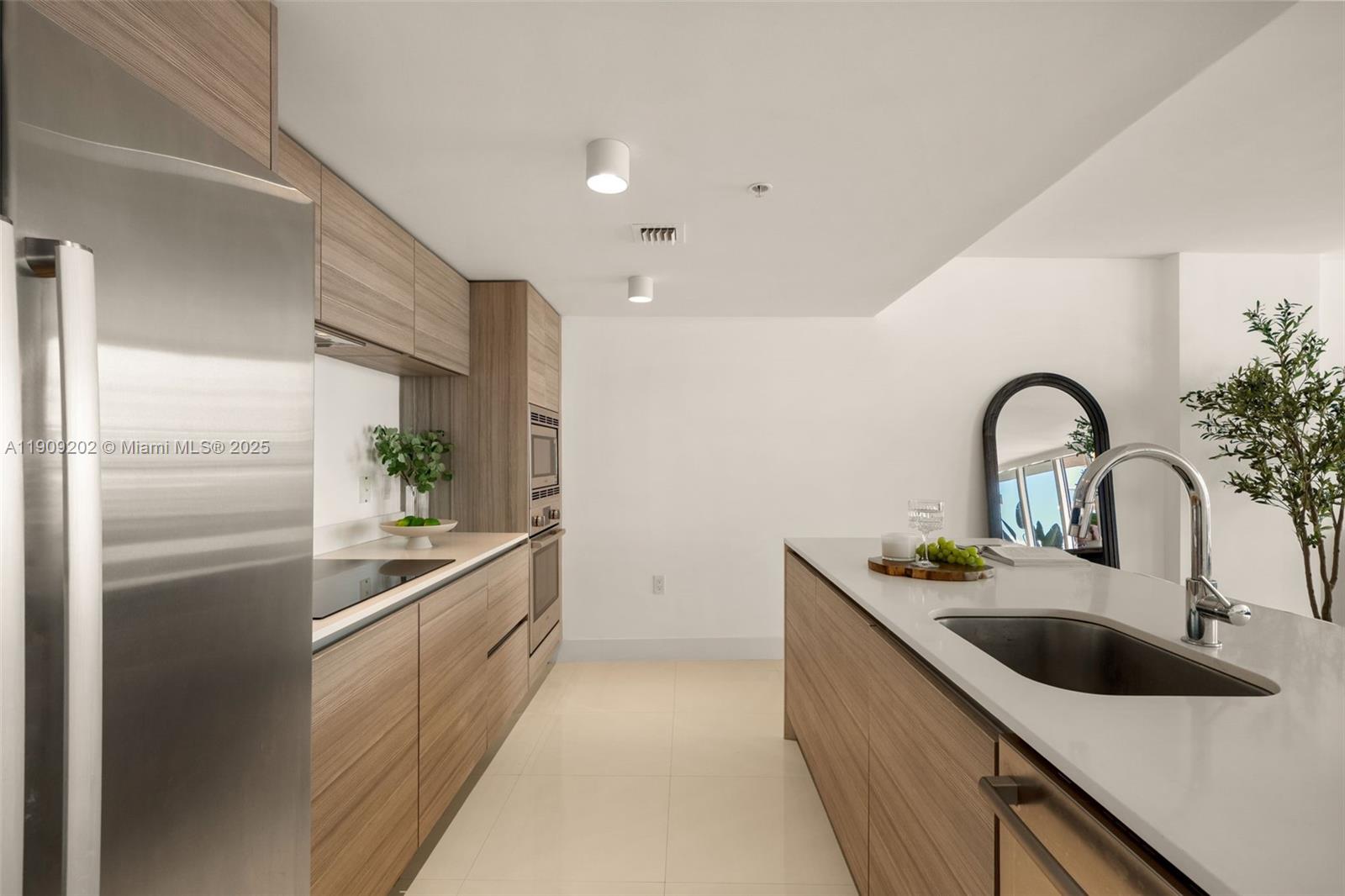 6620 Indian Creek Dr #713, Miami Beach FL 33141