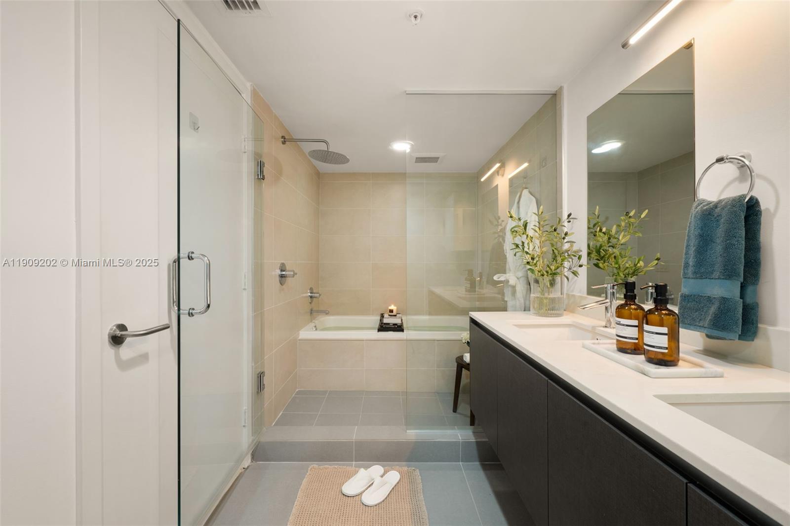 6620 Indian Creek Dr #713, Miami Beach FL 33141