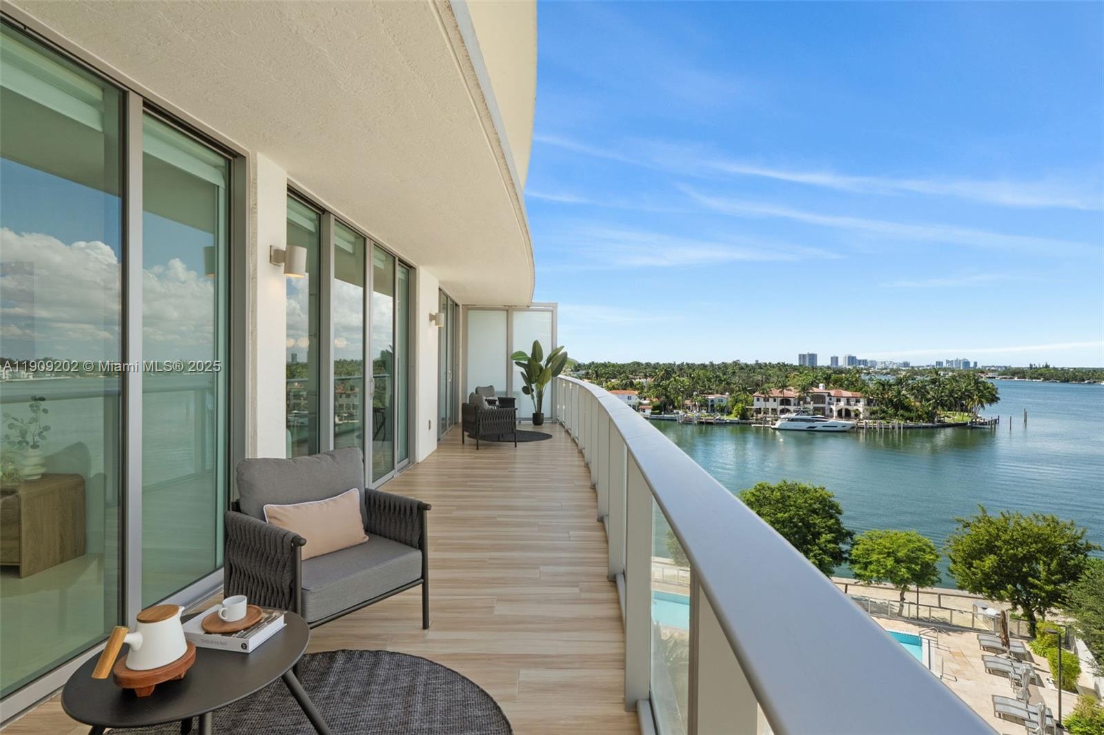 6620 Indian Creek Dr #713, Miami Beach FL 33141