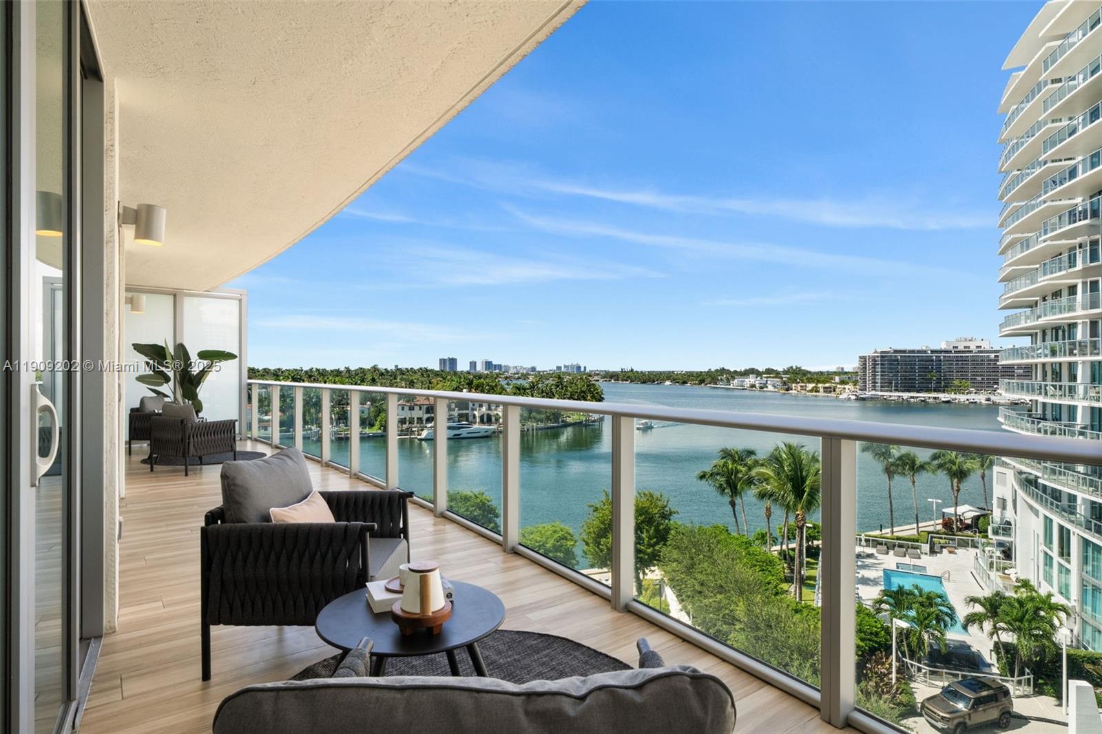 6620 Indian Creek Dr #713, Miami Beach FL 33141