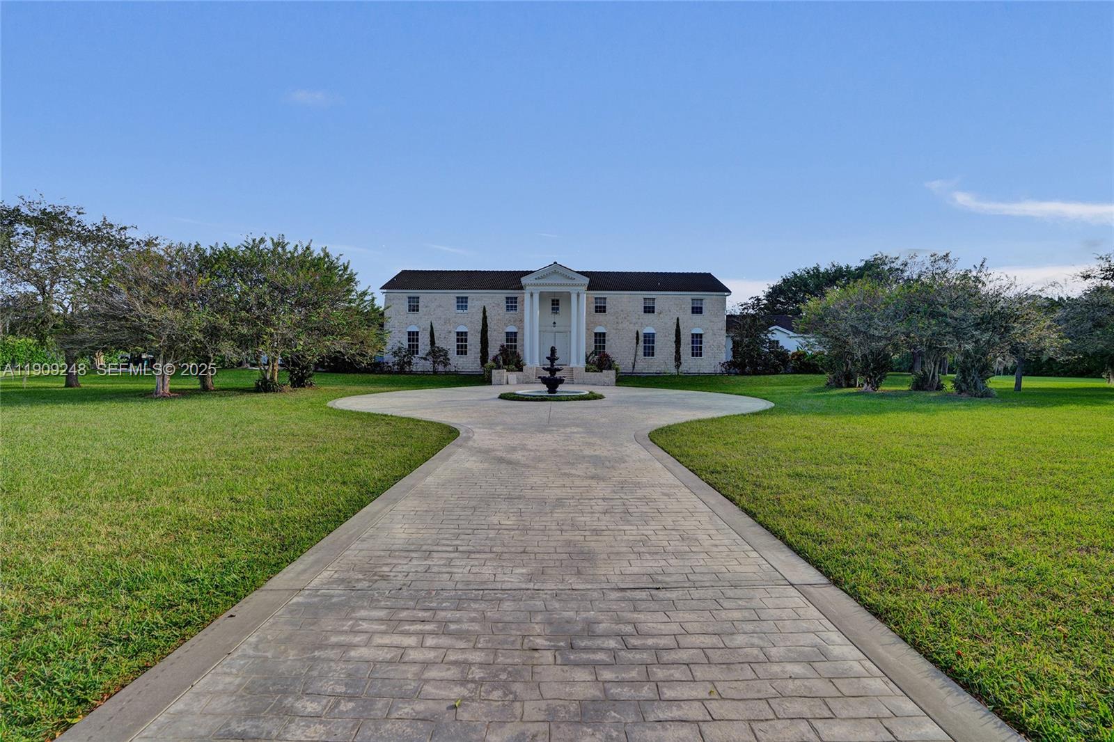 18300 SW 158th St, Miami FL 33187