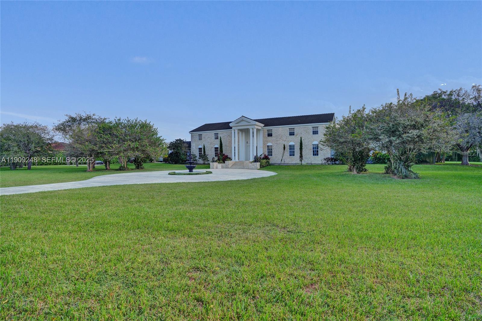 18300 SW 158th St, Miami FL 33187