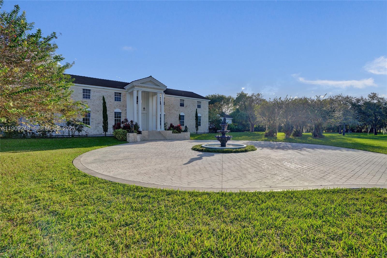 18300 SW 158th St, Miami FL 33187