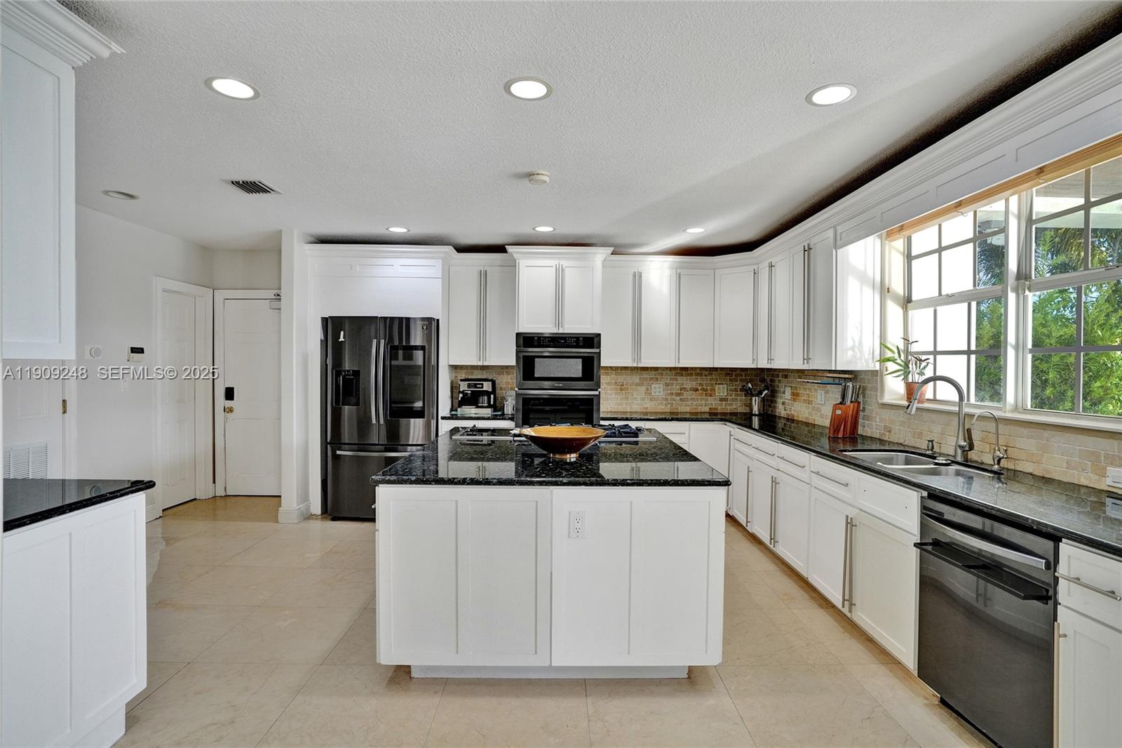 18300 SW 158th St, Miami FL 33187