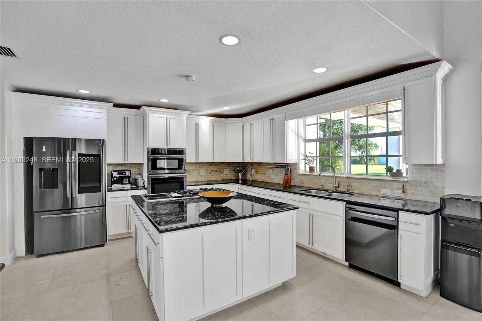 18300 SW 158th St, Miami FL 33187