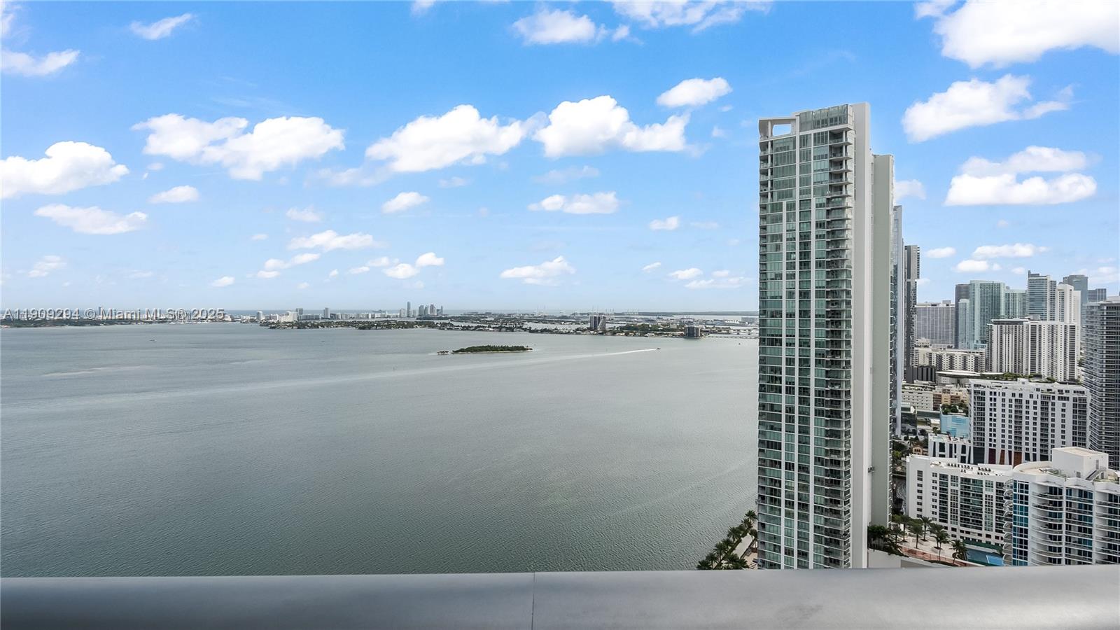 650 NE 32nd St #3807, Miami FL 33137