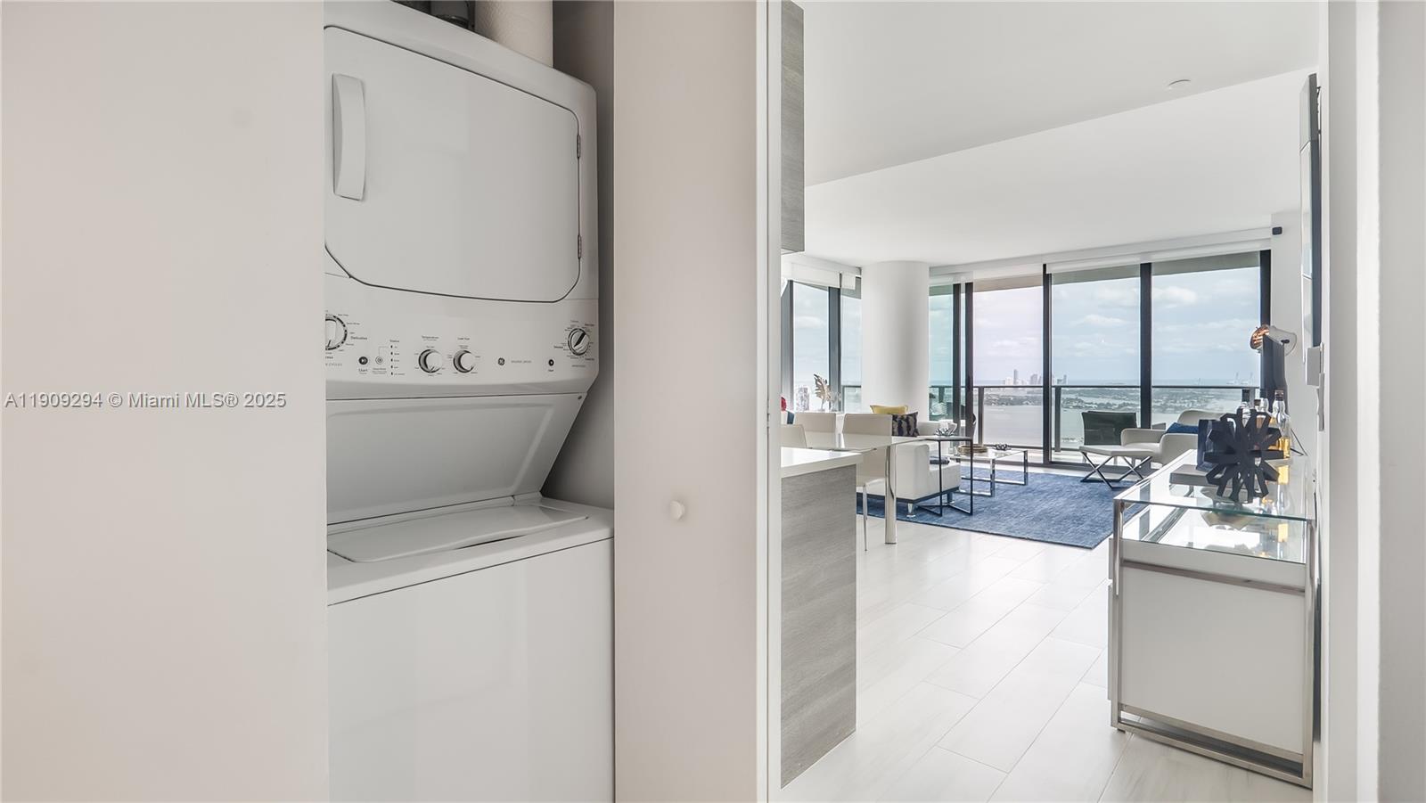 650 NE 32nd St #3807, Miami FL 33137