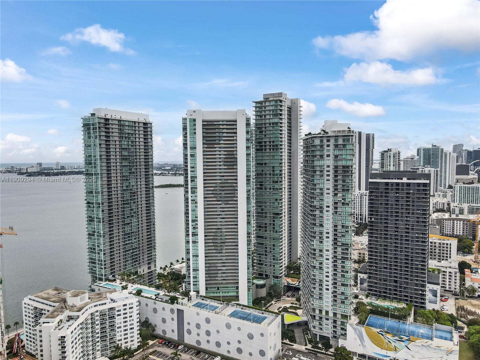 650 NE 32nd St #3807, Miami FL 33137
