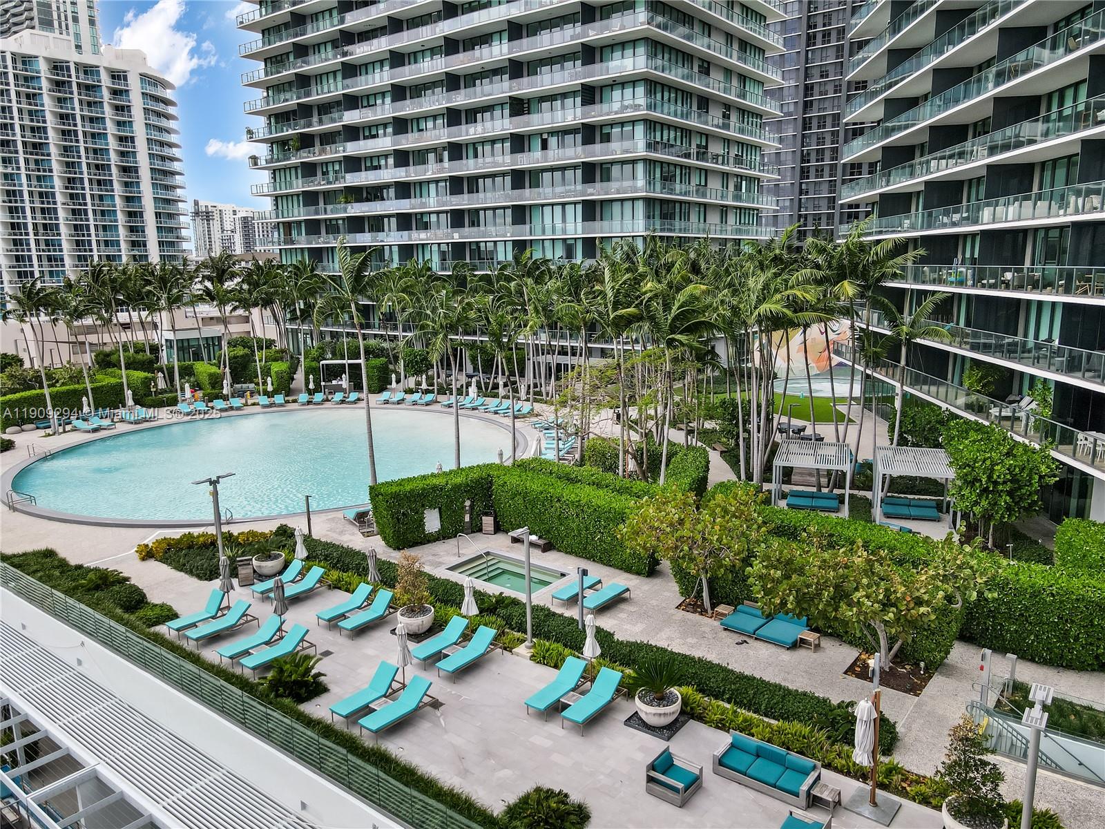 650 NE 32nd St #3807, Miami FL 33137
