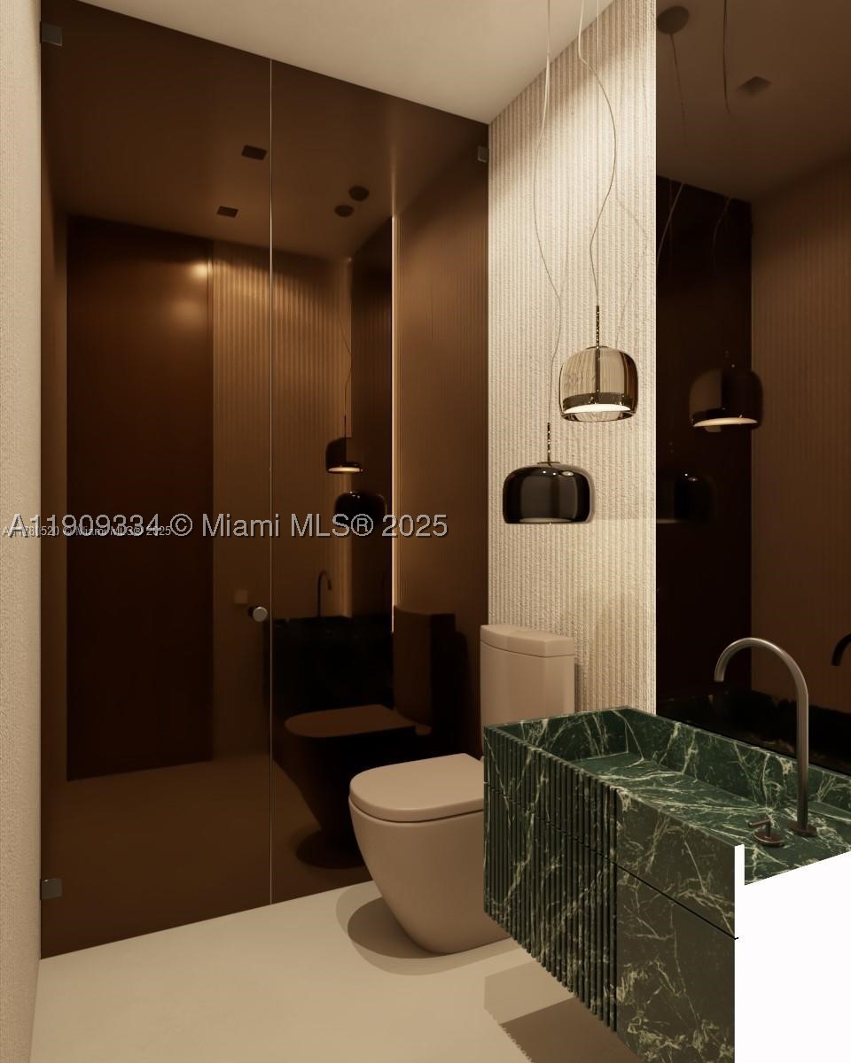 110 Hampton Ln, Key Biscayne FL 33149