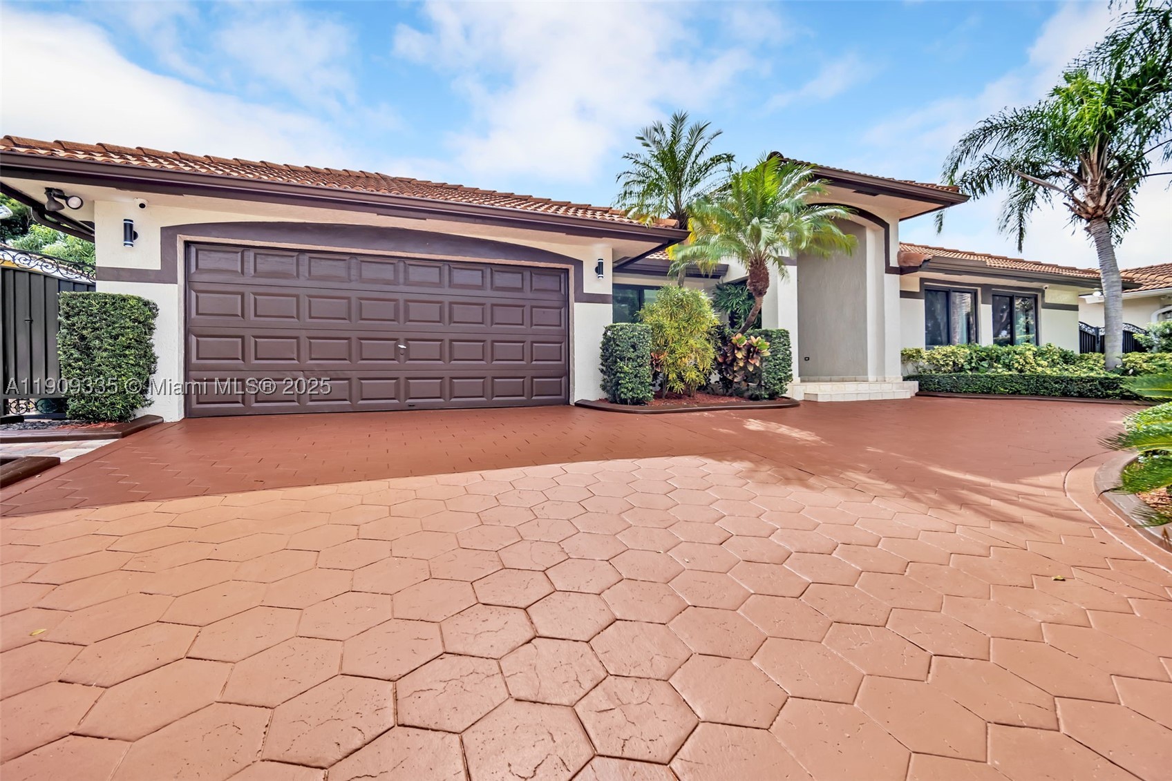 15462 SW 115th St, Miami FL 33196