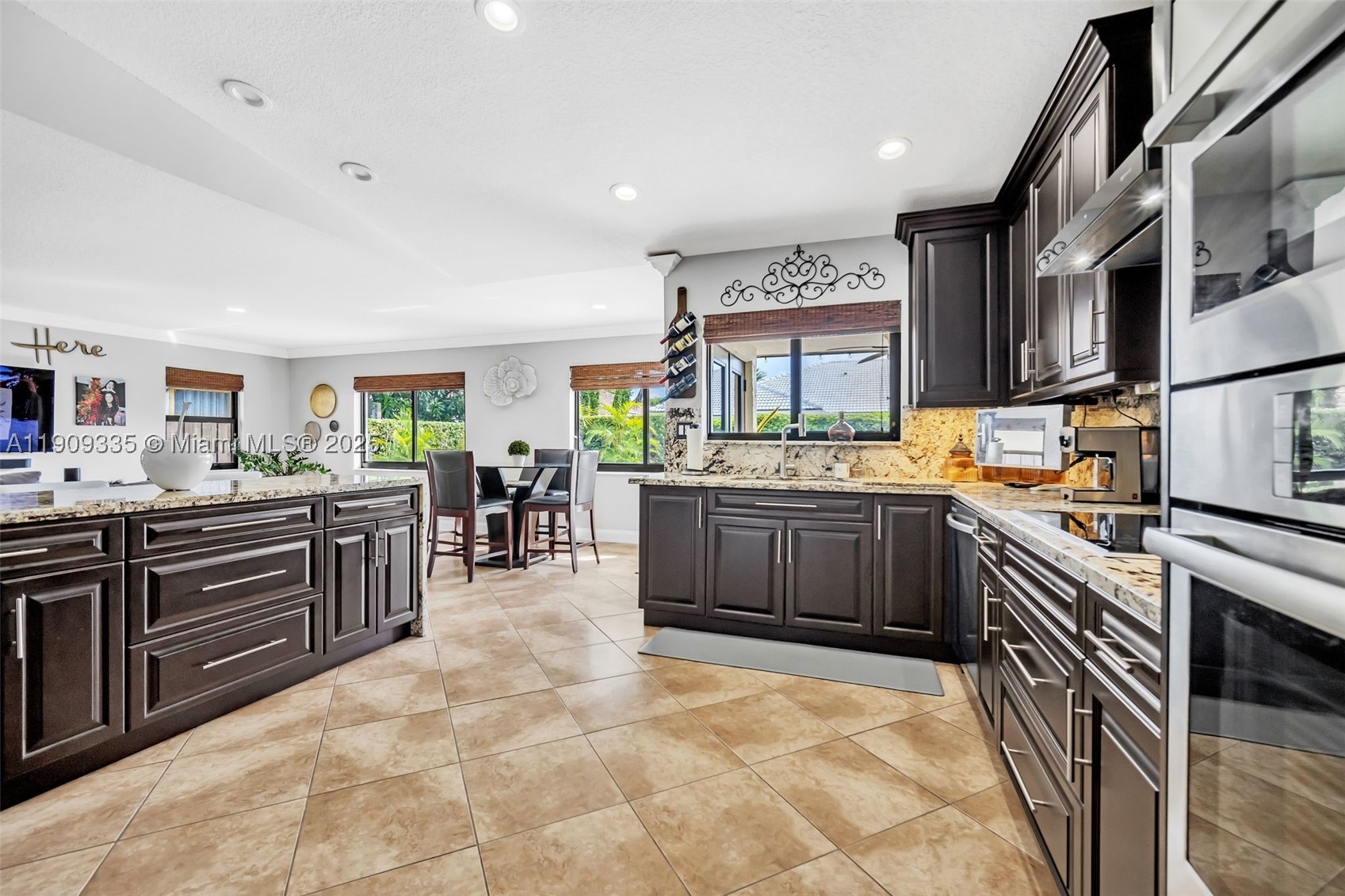 15462 SW 115th St, Miami FL 33196