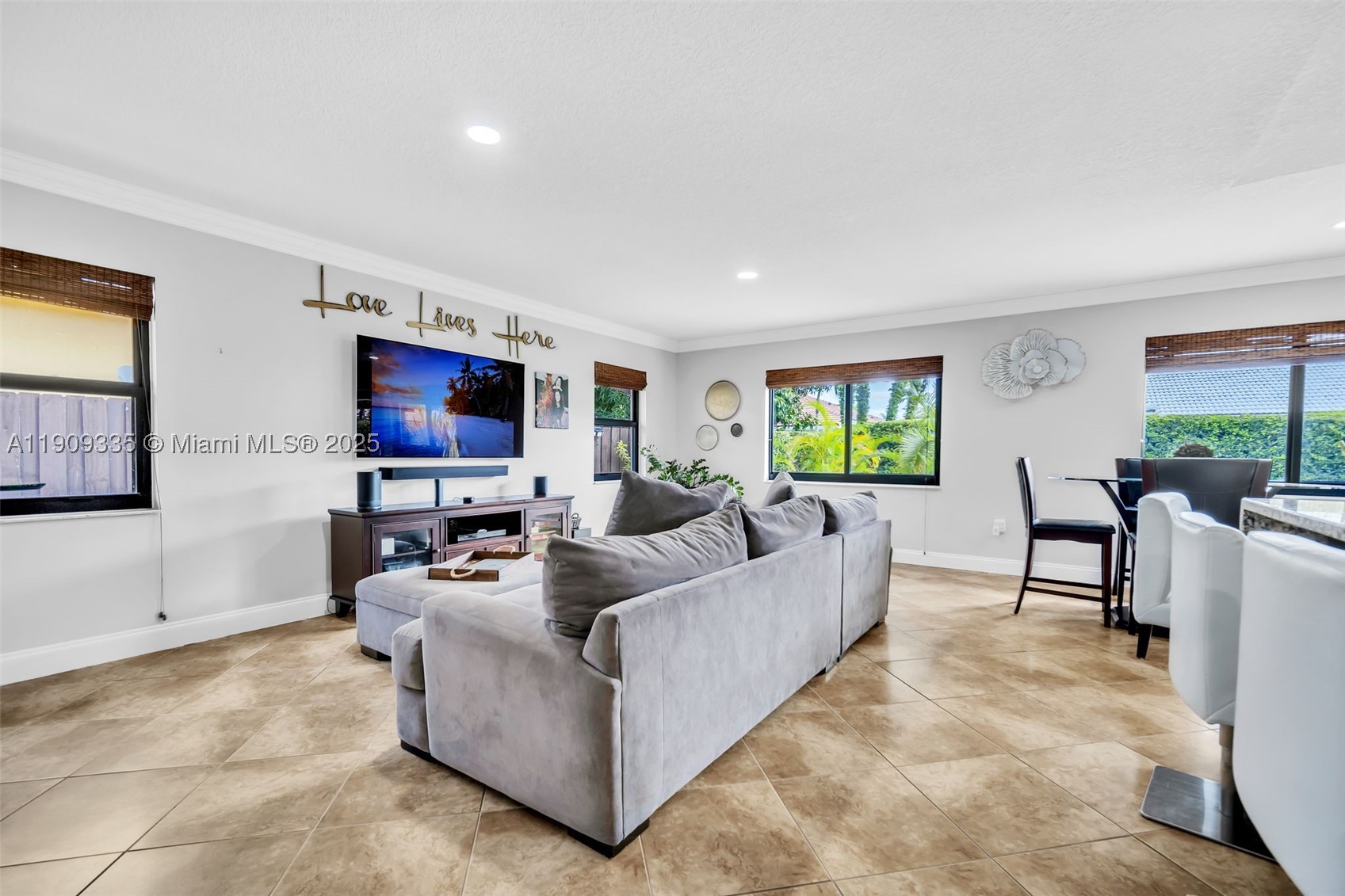 15462 SW 115th St, Miami FL 33196