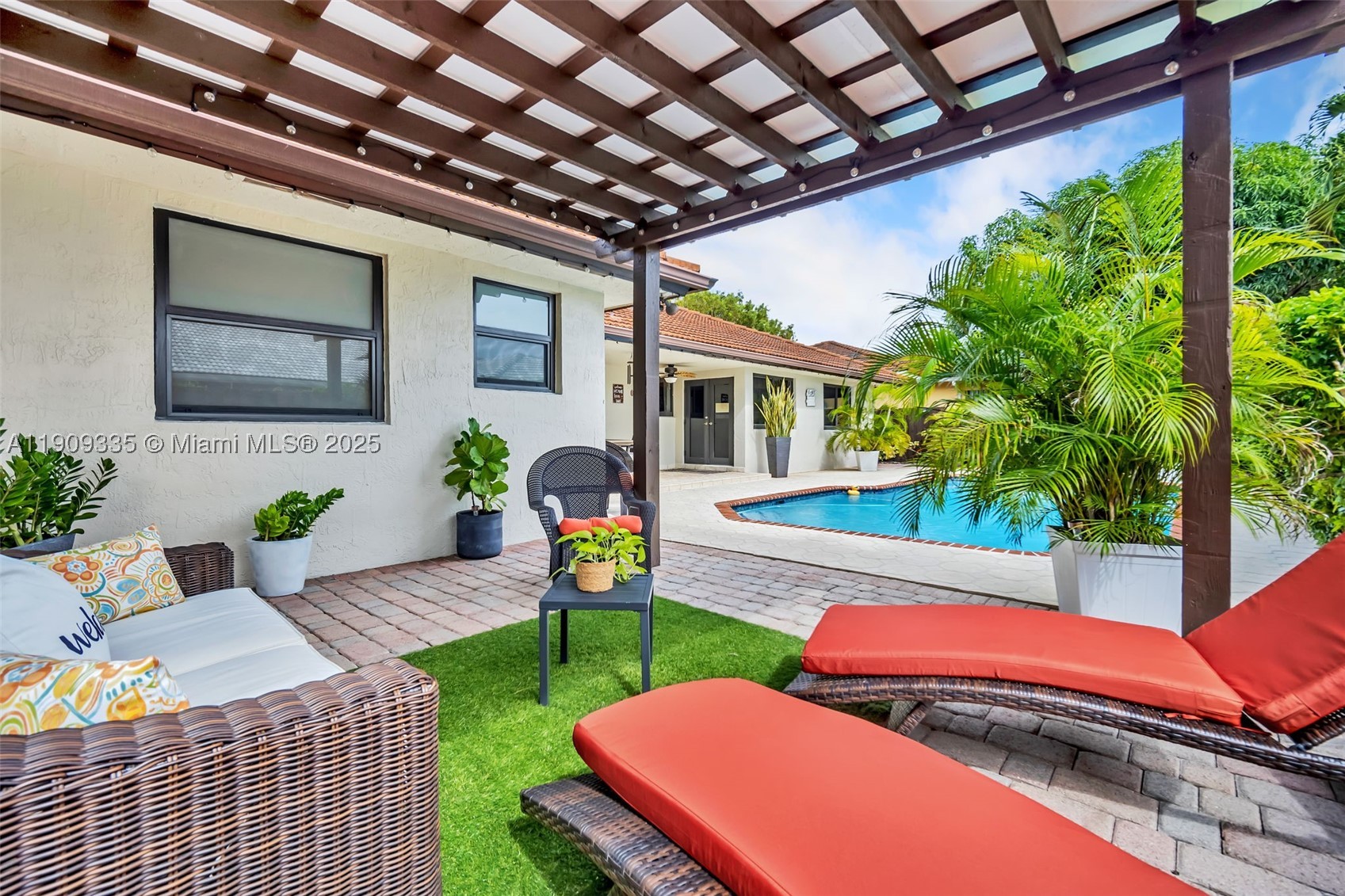 15462 SW 115th St, Miami FL 33196