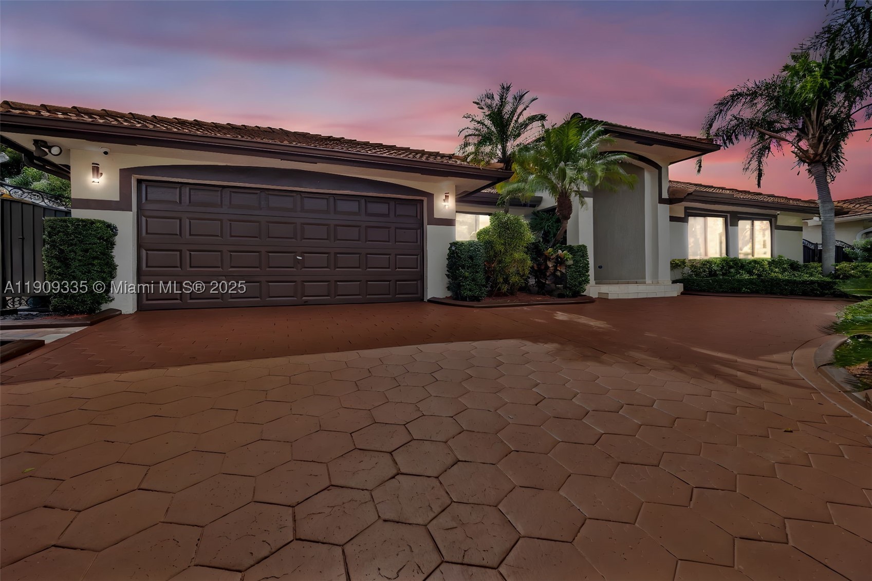 15462 SW 115th St, Miami FL 33196