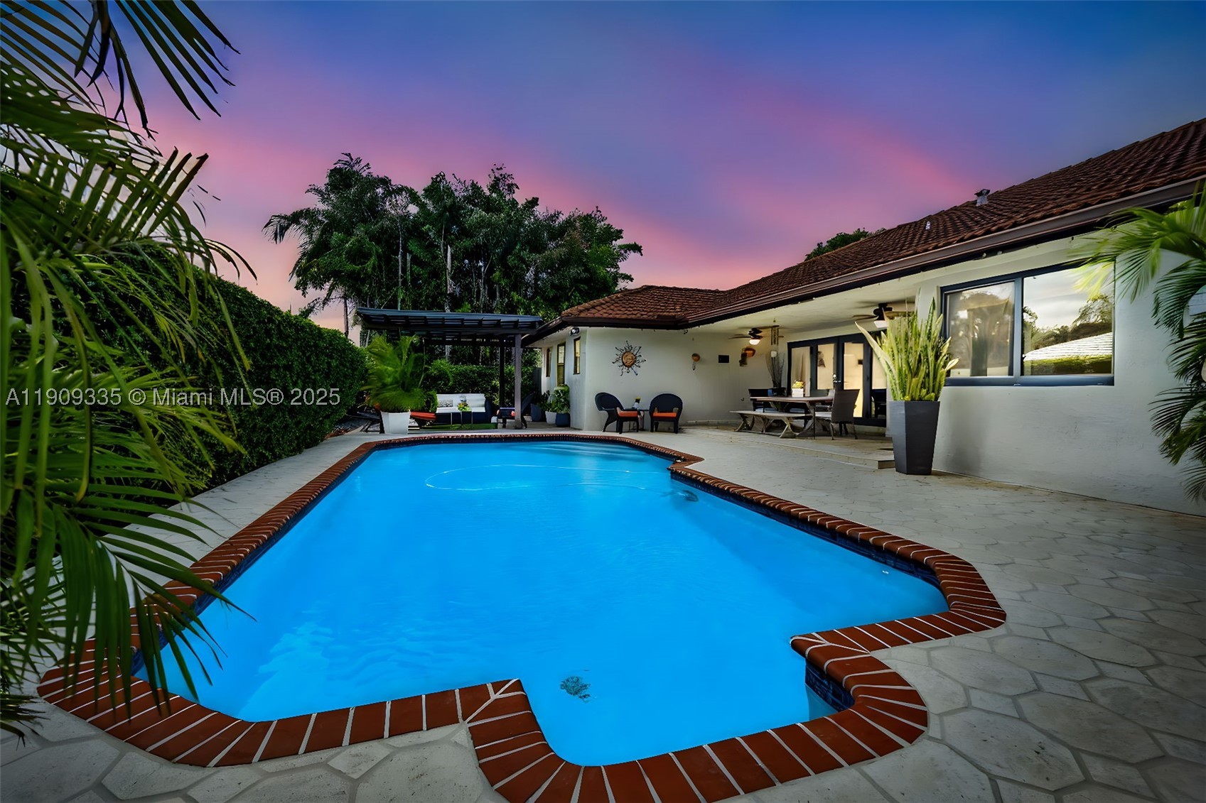 15462 SW 115th St, Miami FL 33196