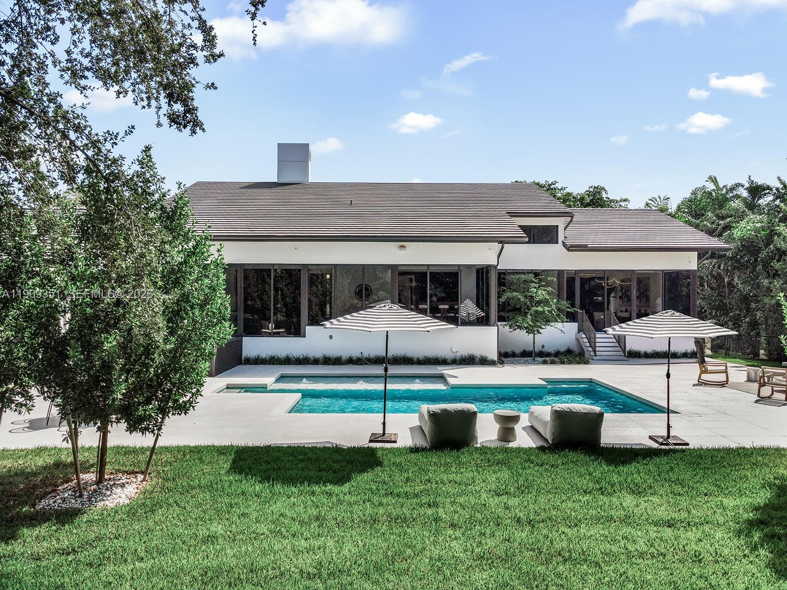 7910 Los Pinos Cir, Coral Gables FL 33143