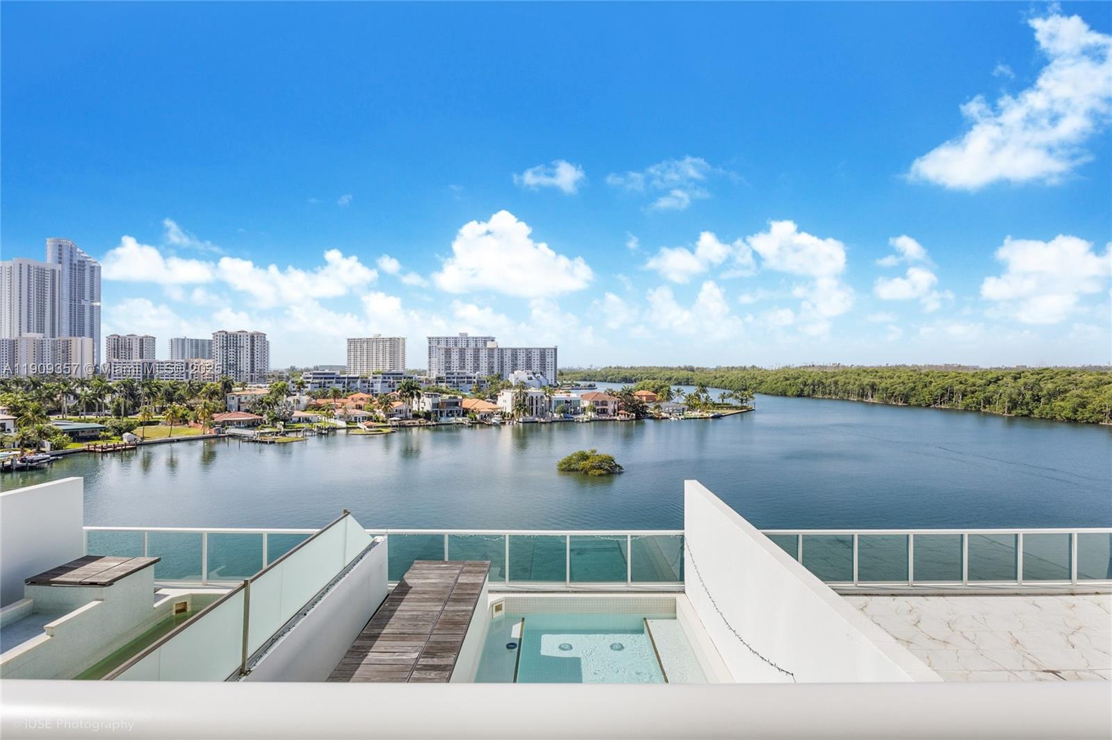 400 Sunny Isles Blvd #704, Sunny Isles Beach FL 33160