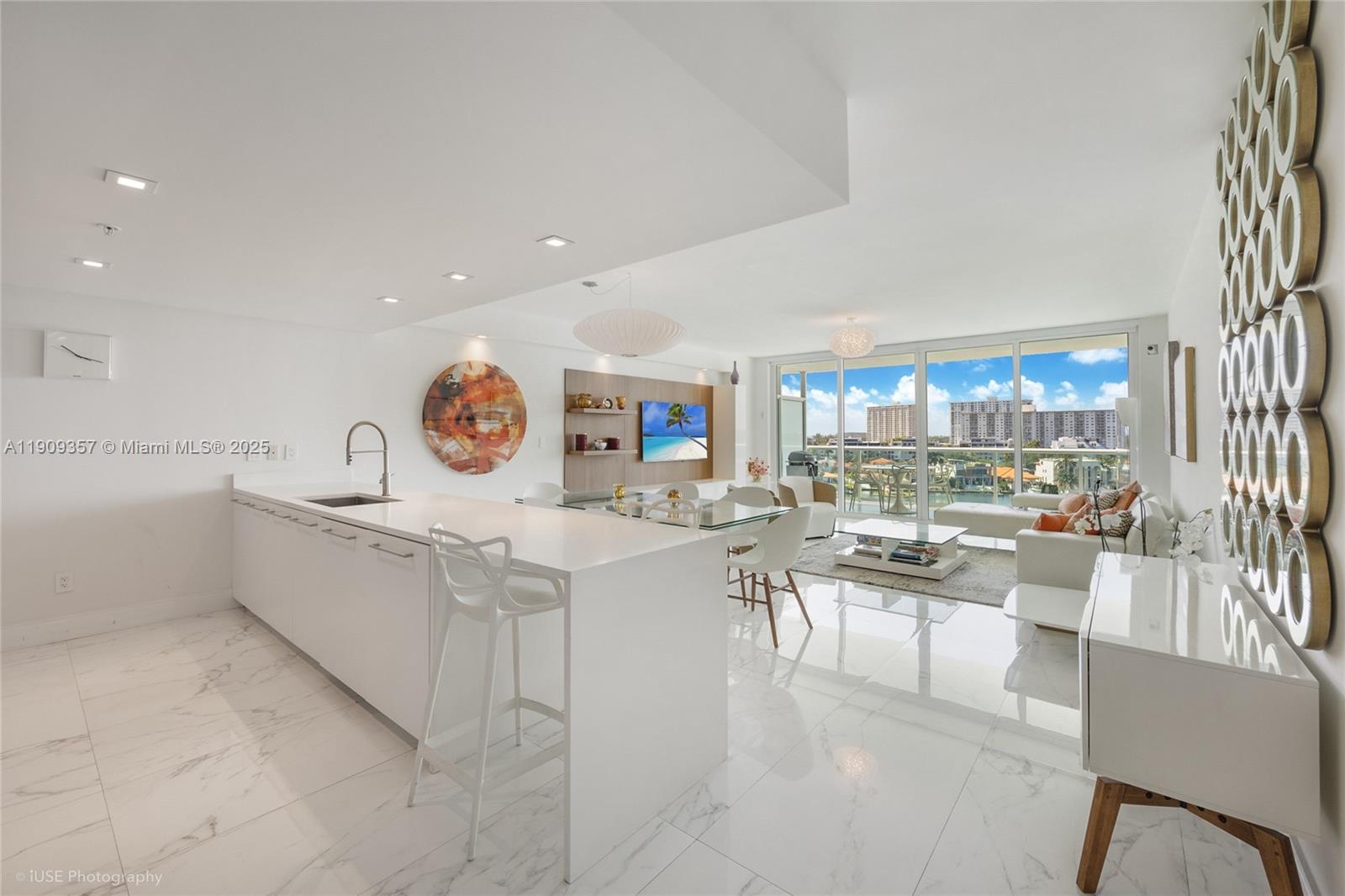 400 Sunny Isles Blvd #704, Sunny Isles Beach FL 33160