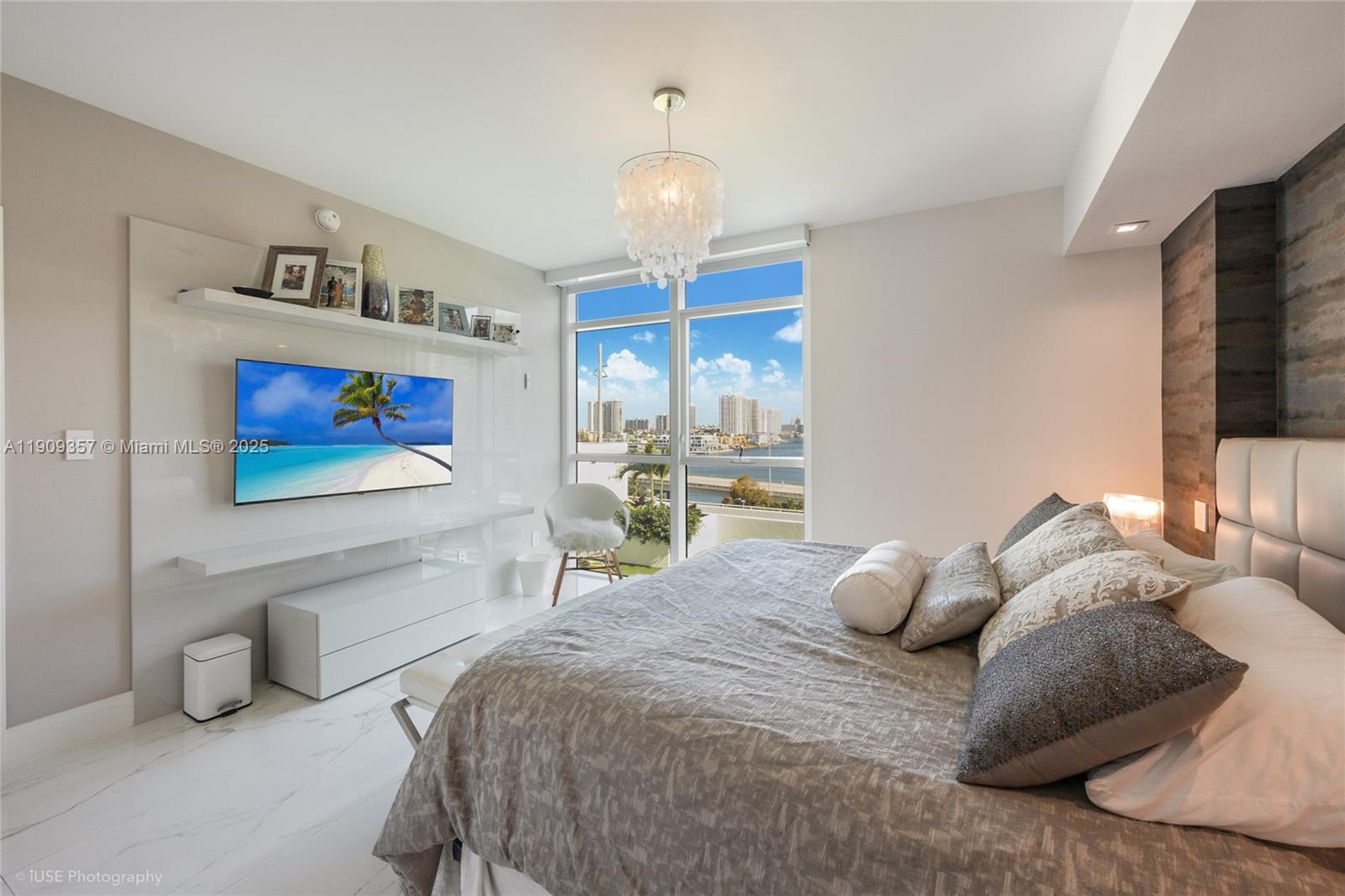 400 Sunny Isles Blvd #704, Sunny Isles Beach FL 33160