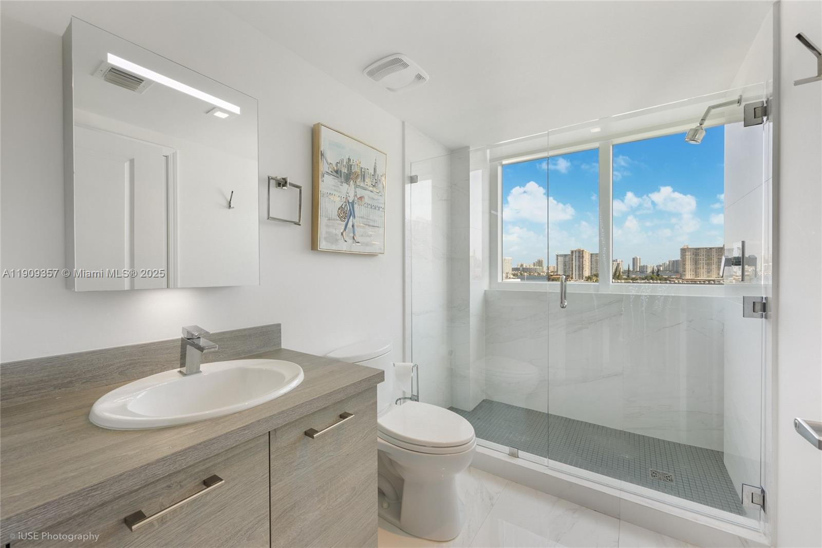 400 Sunny Isles Blvd #704, Sunny Isles Beach FL 33160