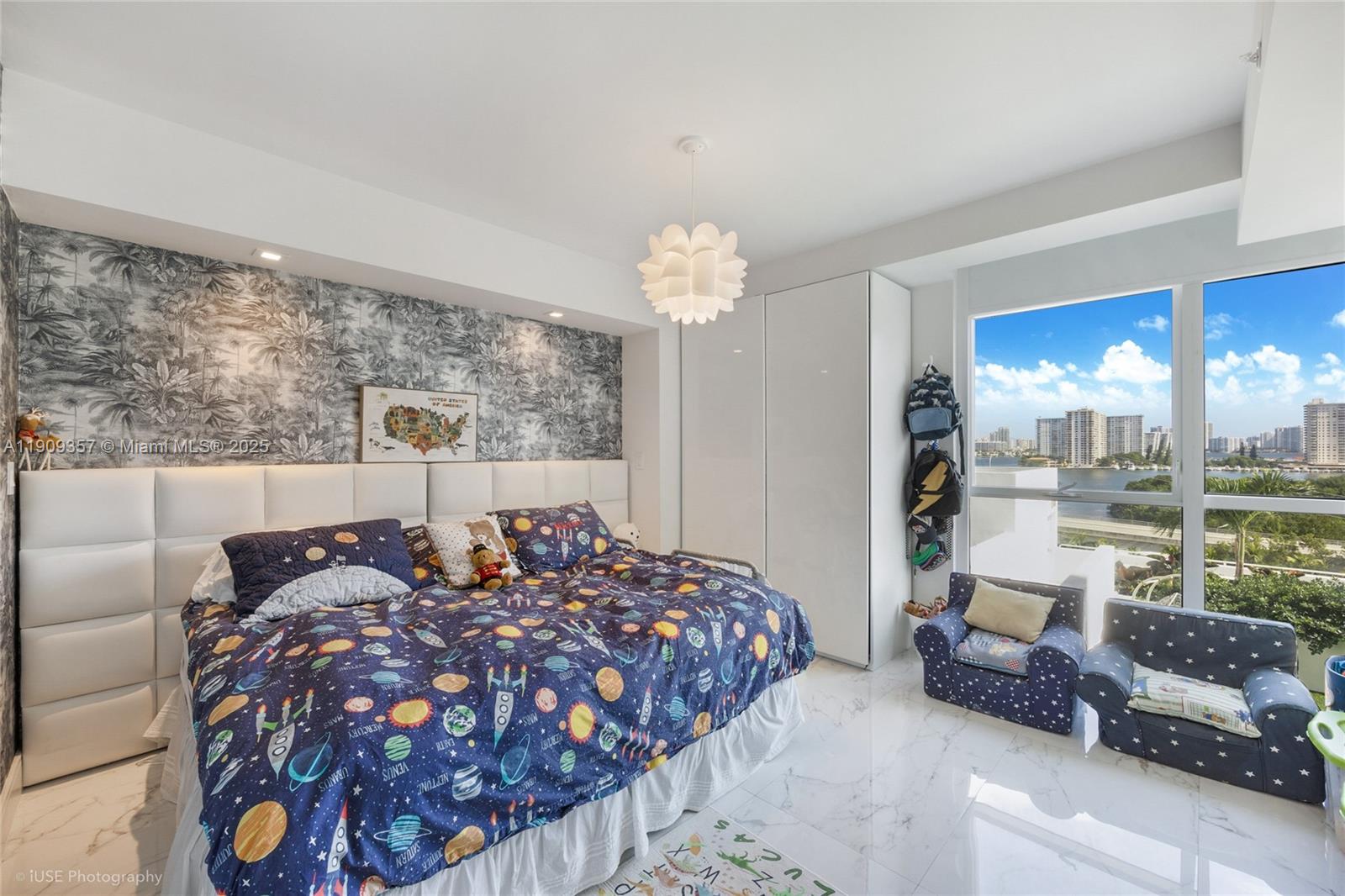 400 Sunny Isles Blvd #704, Sunny Isles Beach FL 33160