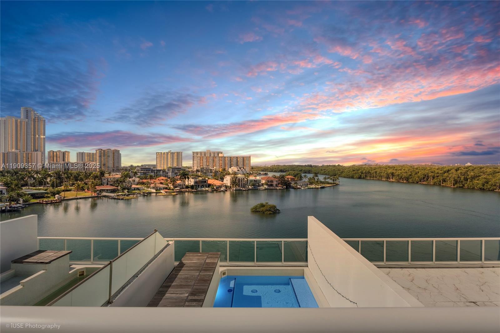 400 Sunny Isles Blvd #704, Sunny Isles Beach FL 33160
