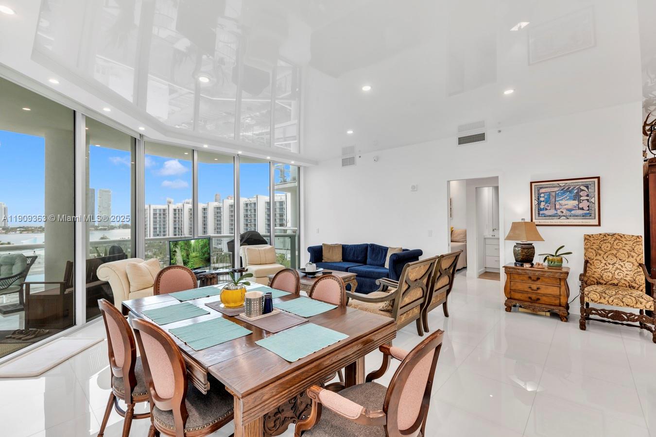 3131 NE 188th St #2-1004, Aventura FL 33180