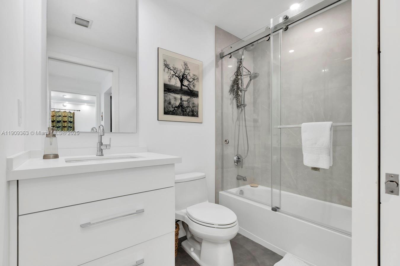 3131 NE 188th St #2-1004, Aventura FL 33180