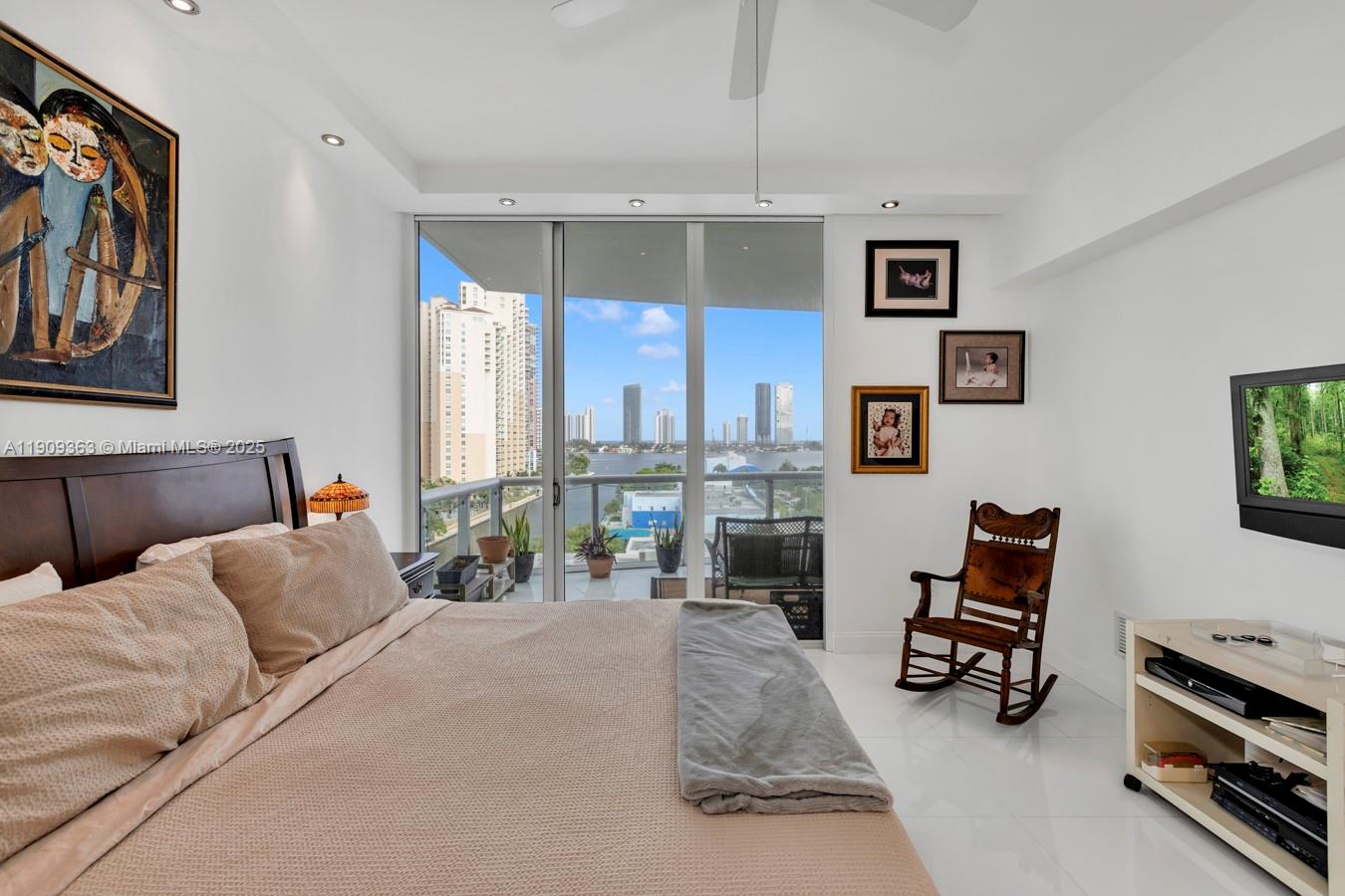 3131 NE 188th St #2-1004, Aventura FL 33180