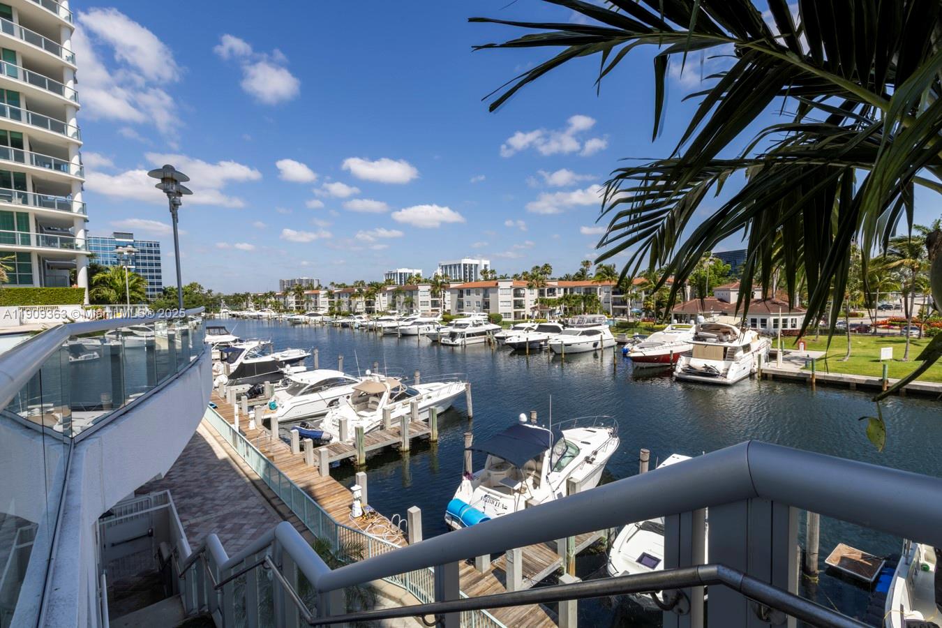 3131 NE 188th St #2-1004, Aventura FL 33180