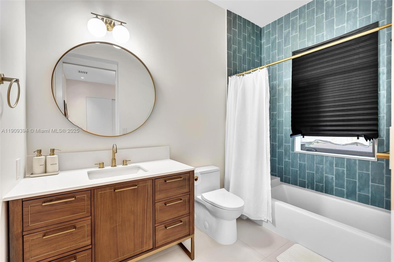 13045 Coronado Ter, North Miami FL 33181