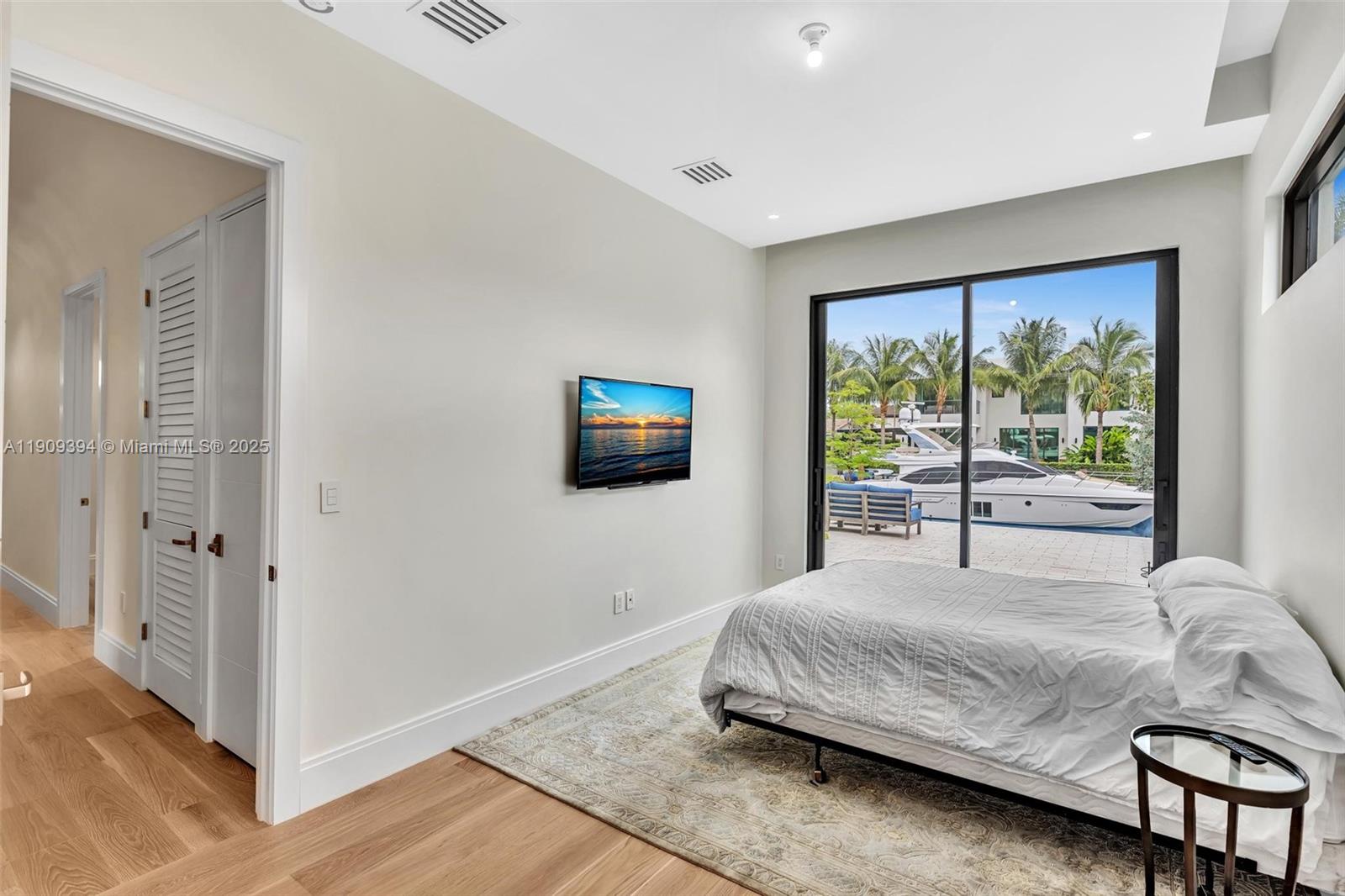 13045 Coronado Ter, North Miami FL 33181