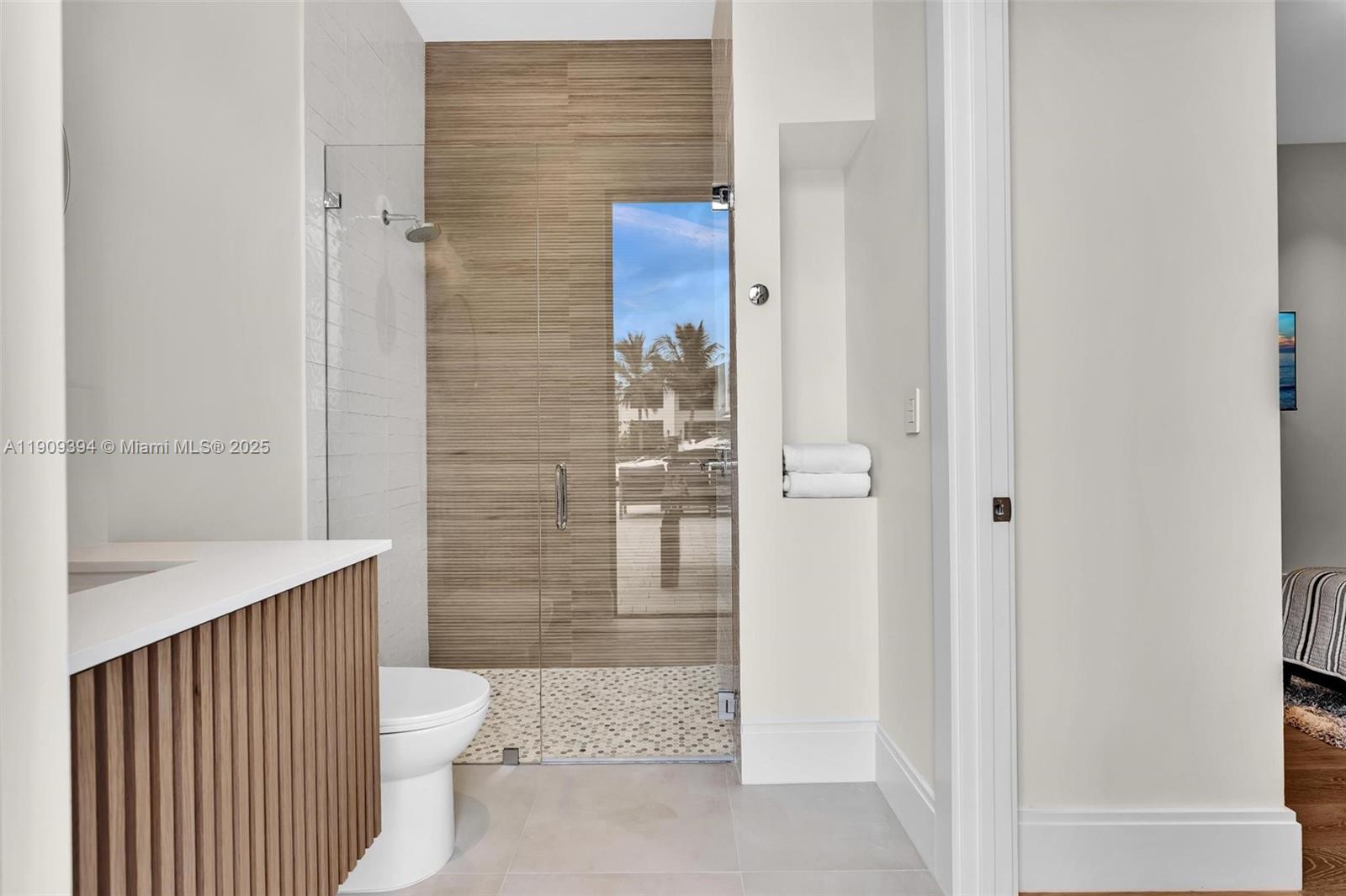 13045 Coronado Ter, North Miami FL 33181