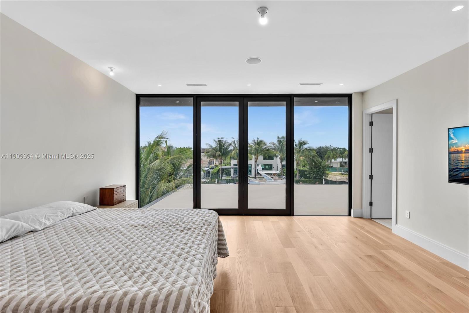 13045 Coronado Ter, North Miami FL 33181