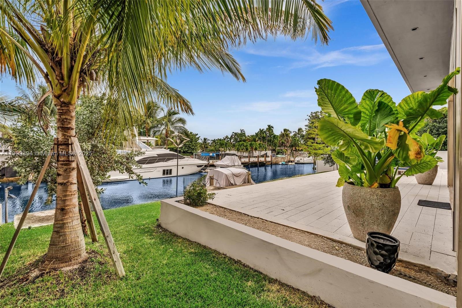 13045 Coronado Ter, North Miami FL 33181