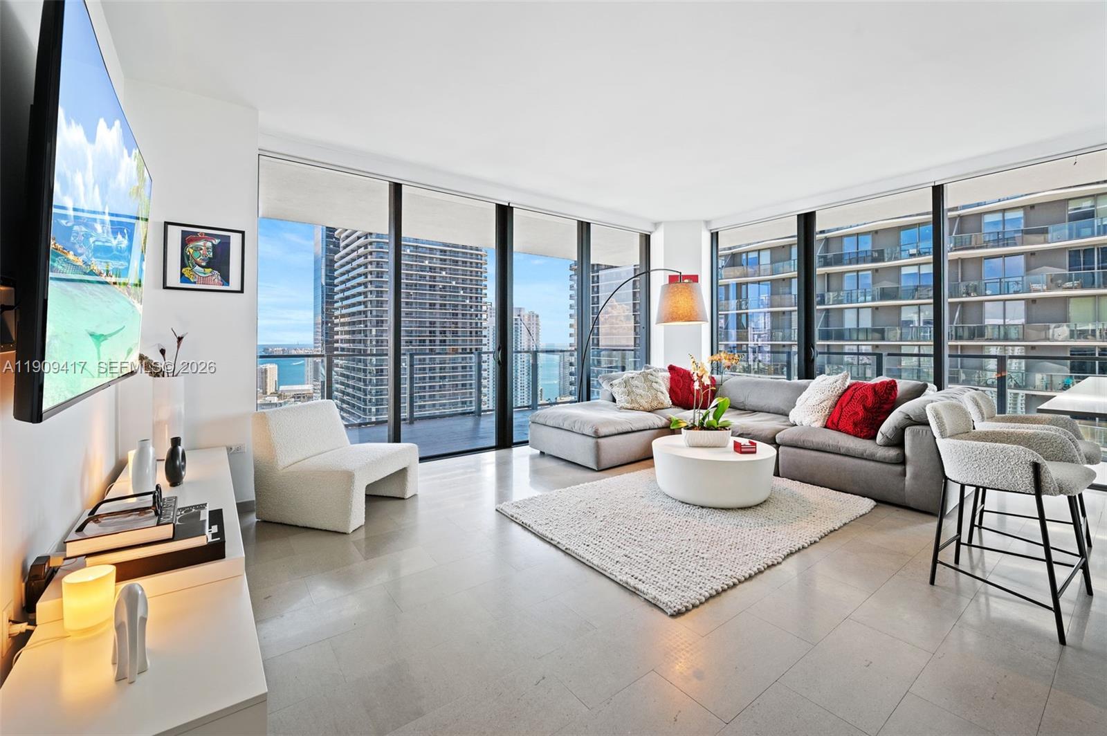 88 SW 7th St #3101, Miami FL 33130