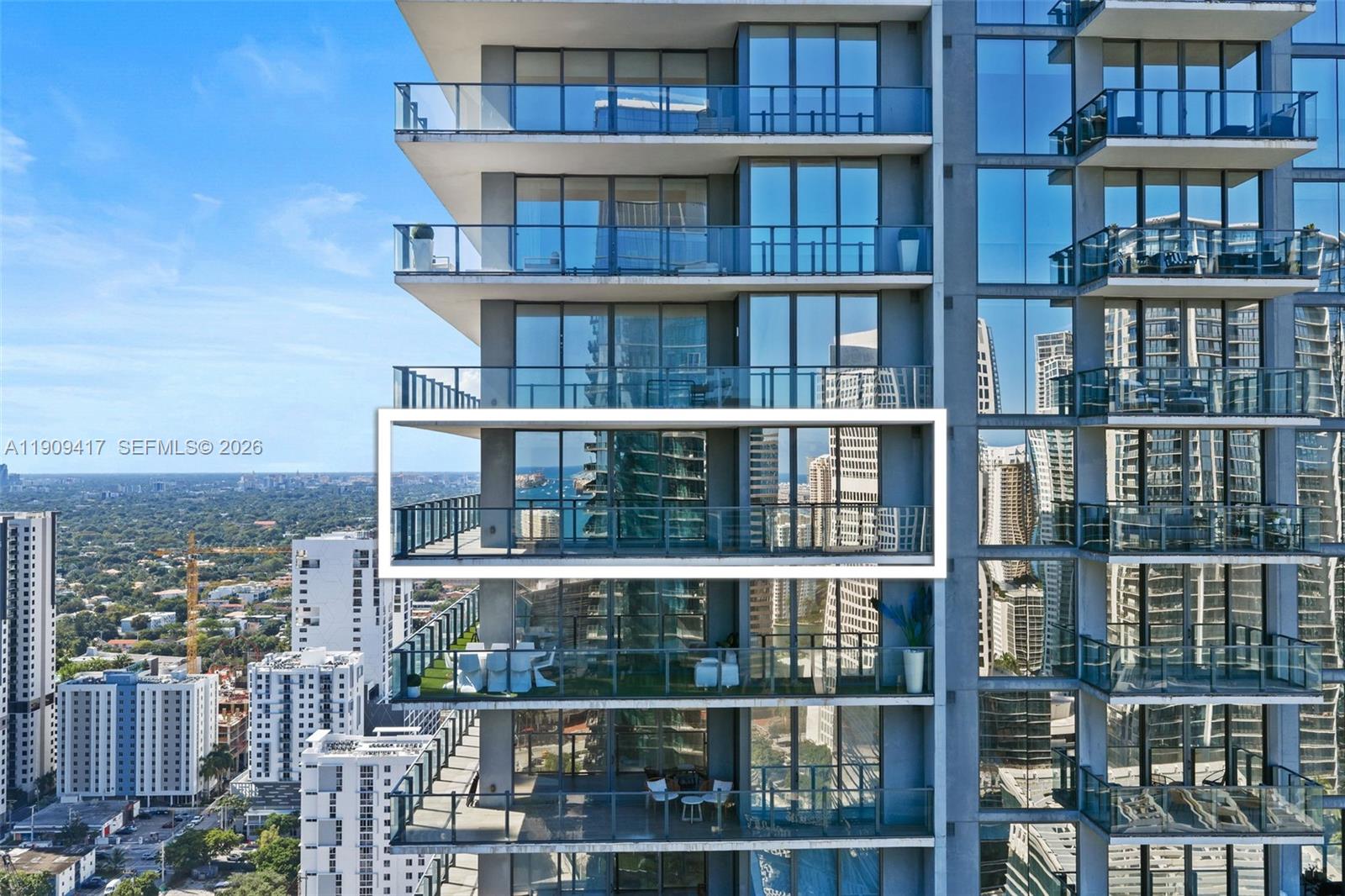 88 SW 7th St #3101, Miami FL 33130