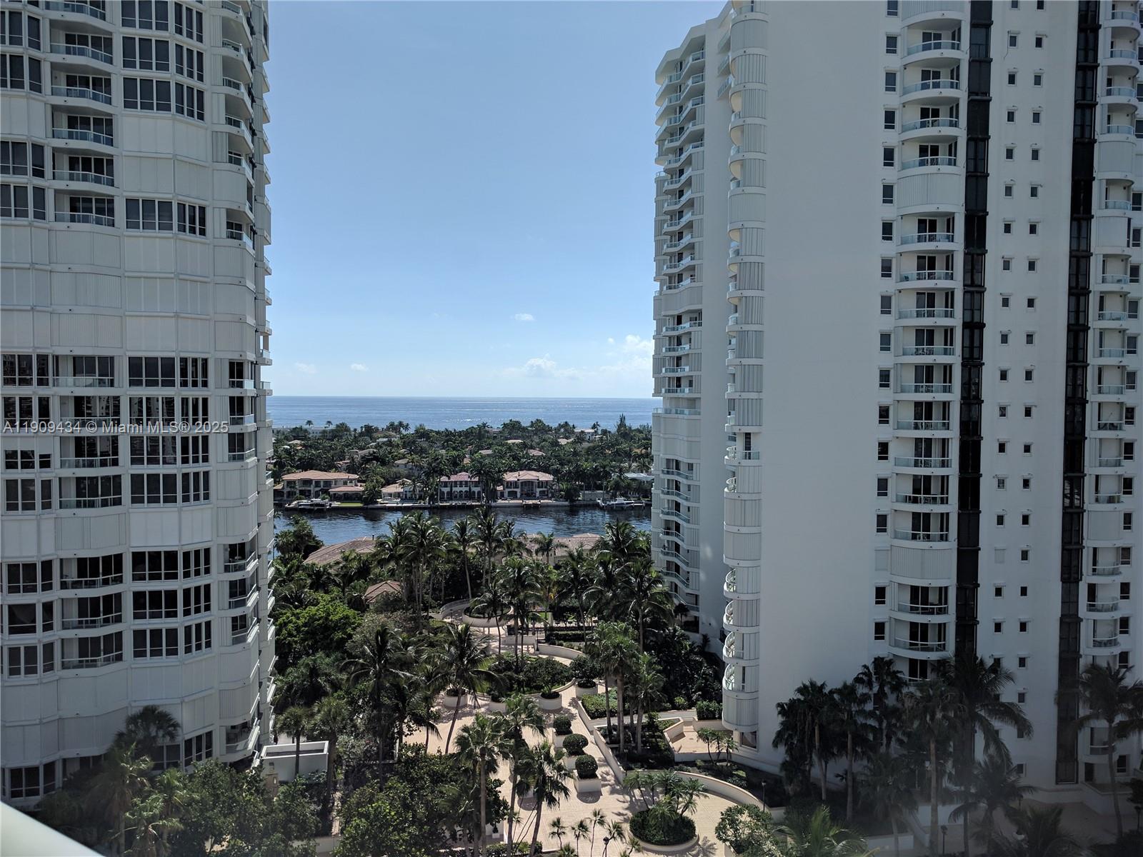 21055 Yacht Club Dr #1602, Aventura FL 33180