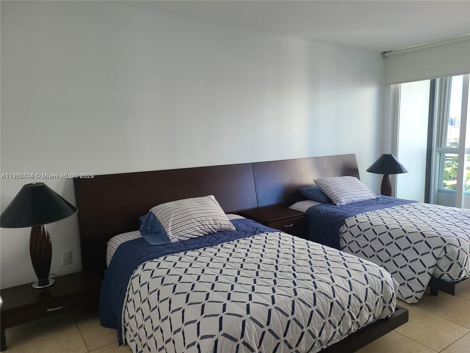 21055 Yacht Club Dr #1602, Aventura FL 33180