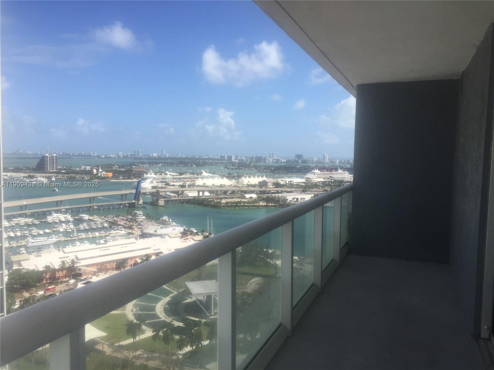 50 Biscayne Blvd #3101, Miami FL 33132