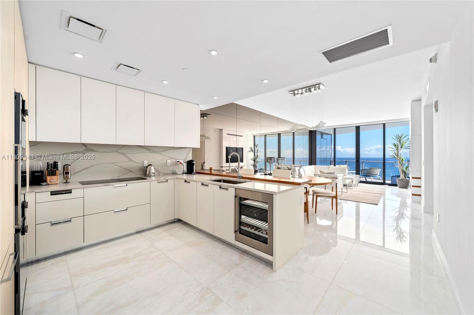 15701 Collins Ave #4303, Sunny Isles Beach FL 33160