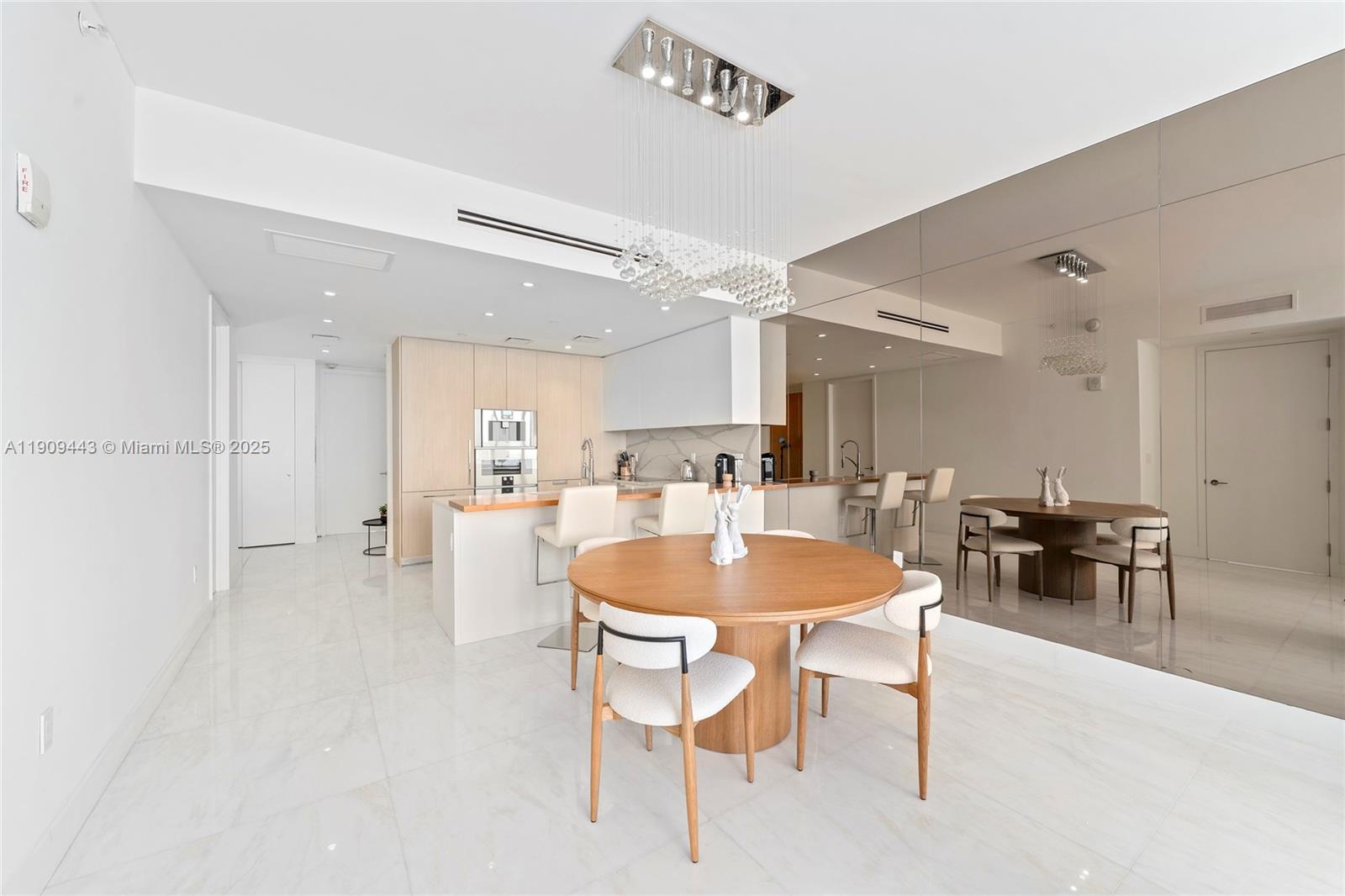 15701 Collins Ave #4303, Sunny Isles Beach FL 33160