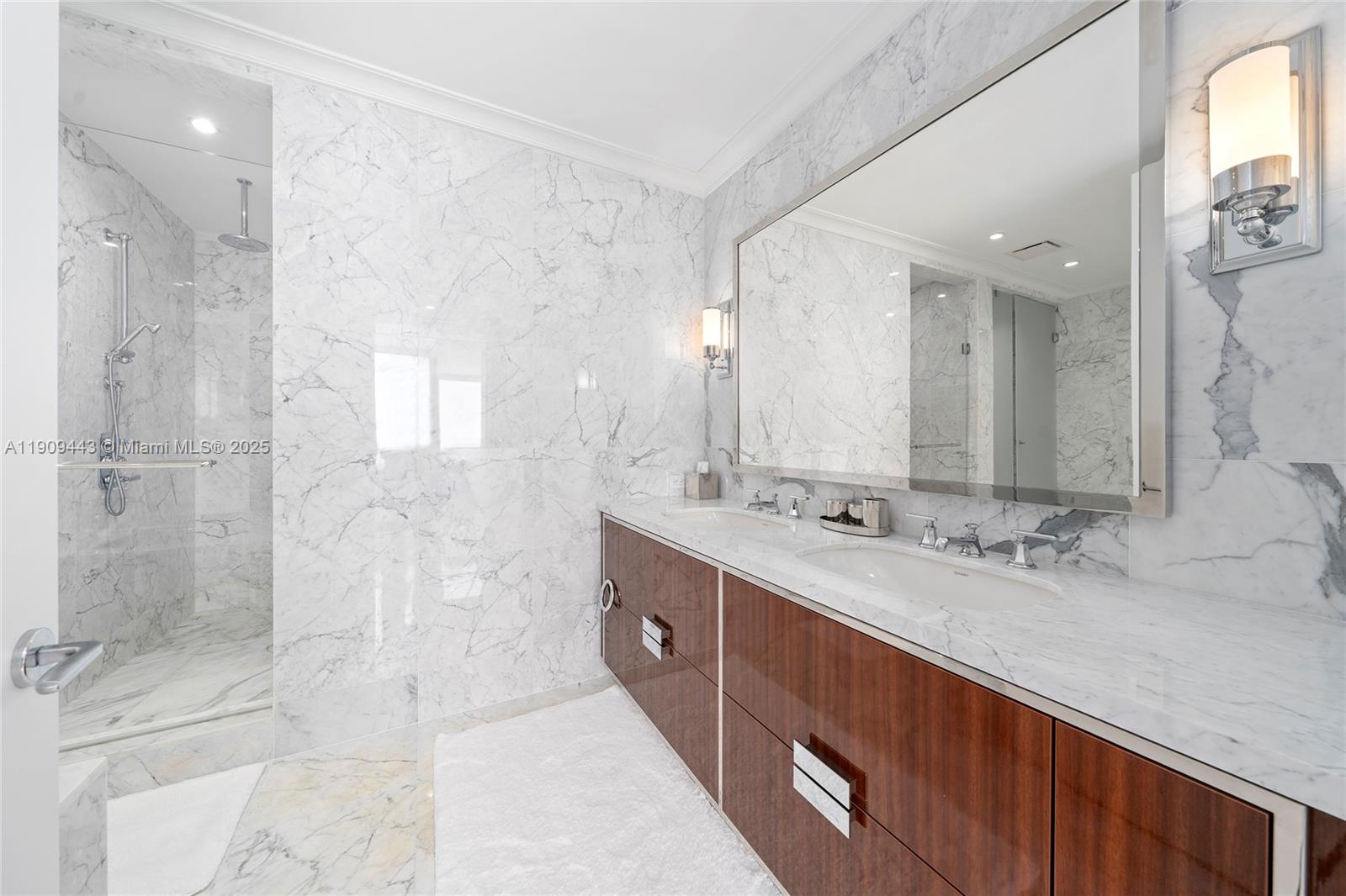 15701 Collins Ave #4303, Sunny Isles Beach FL 33160