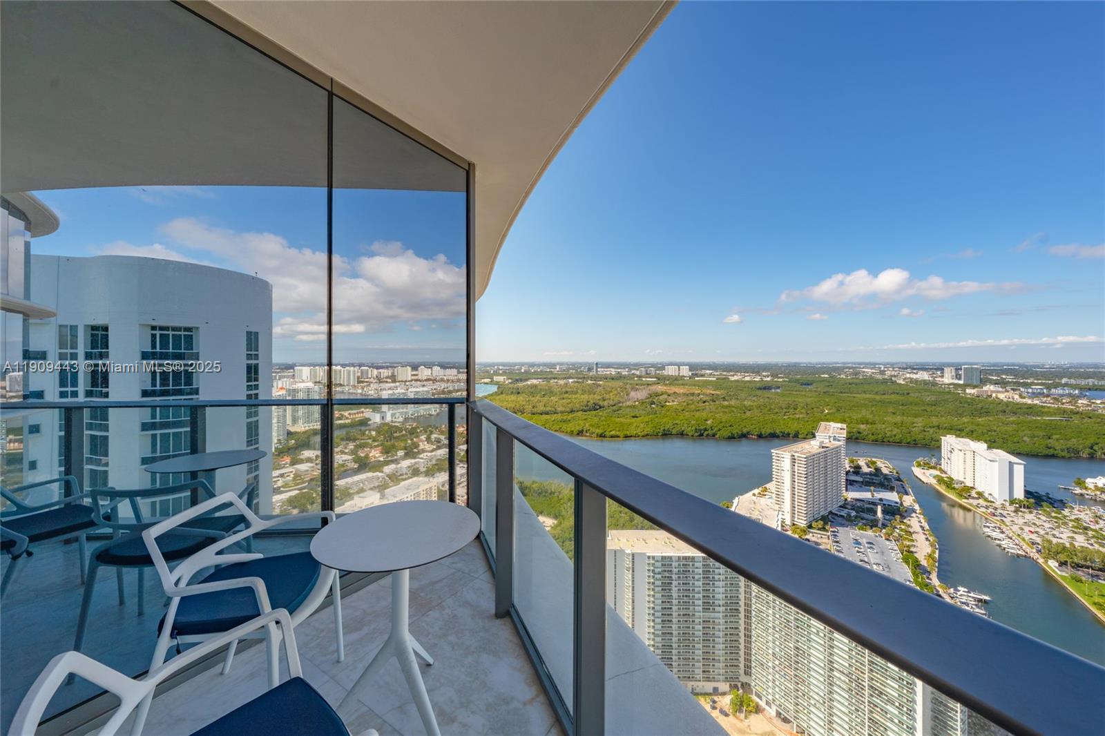 15701 Collins Ave #4303, Sunny Isles Beach FL 33160