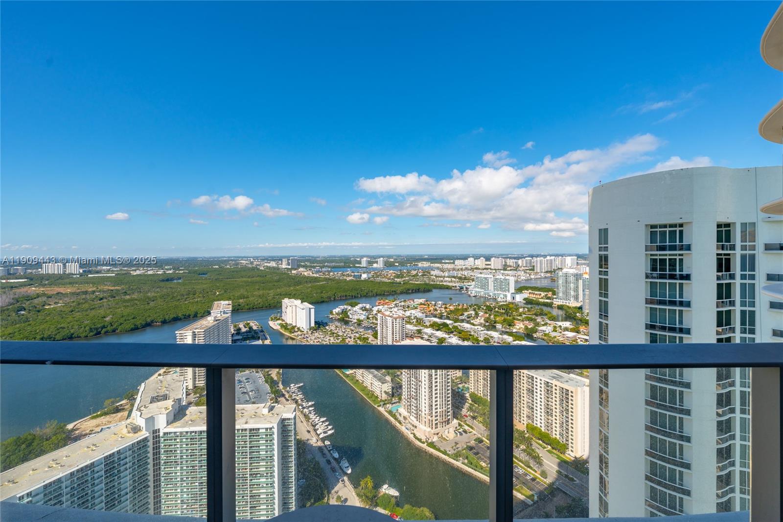 15701 Collins Ave #4303, Sunny Isles Beach FL 33160