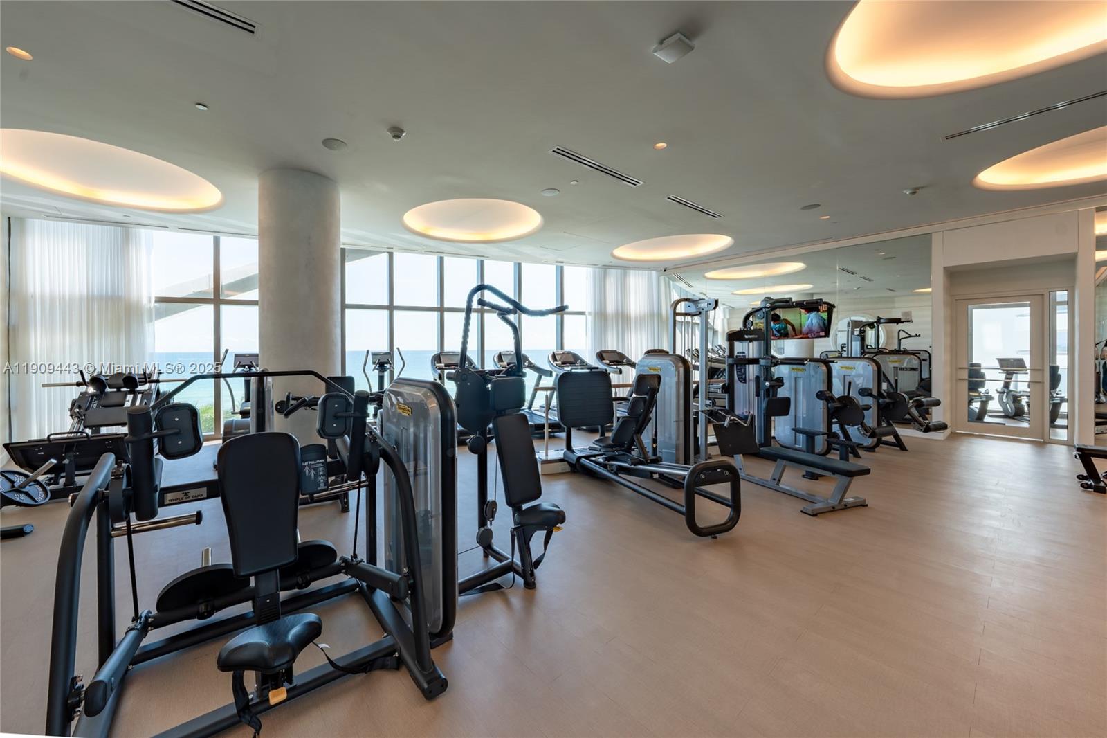 15701 Collins Ave #4303, Sunny Isles Beach FL 33160